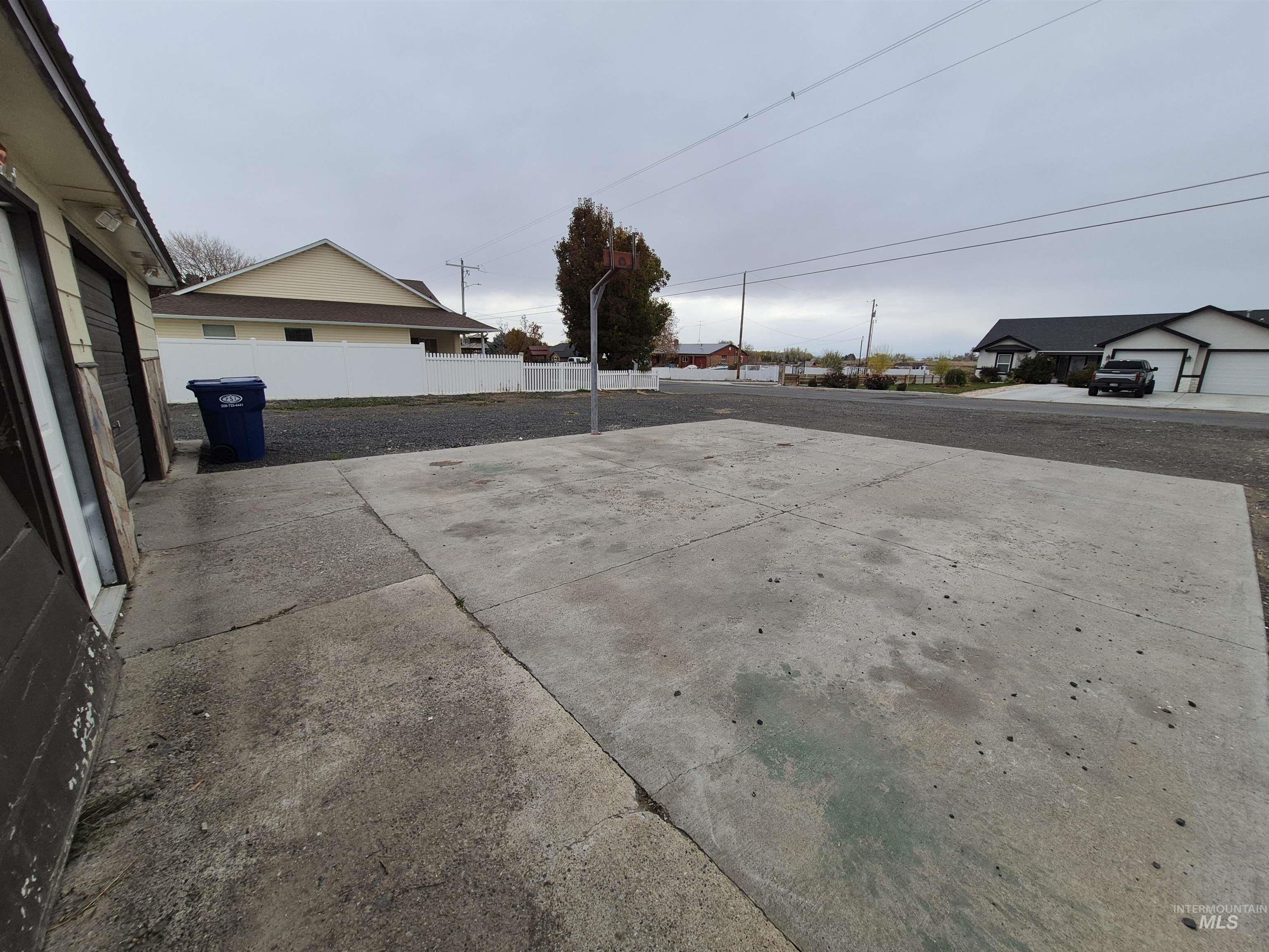 403 16th Ave E, Jerome, Idaho 83338, 4 Bedrooms, 2 Bathrooms, Residential For Sale, Price $339,900,MLS 98966875