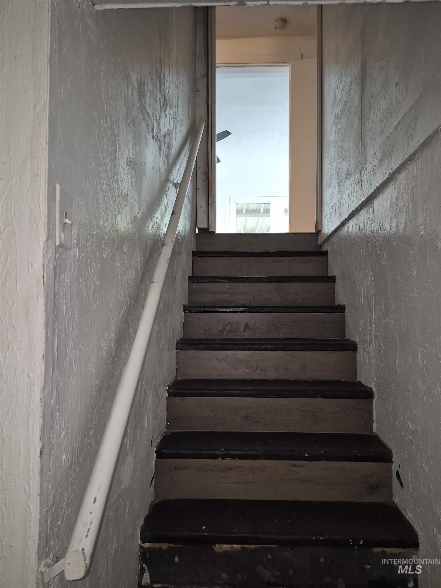 403 16th Ave E, Jerome, Idaho 83338, 4 Bedrooms, 2 Bathrooms, Residential For Sale, Price $339,900,MLS 98966875