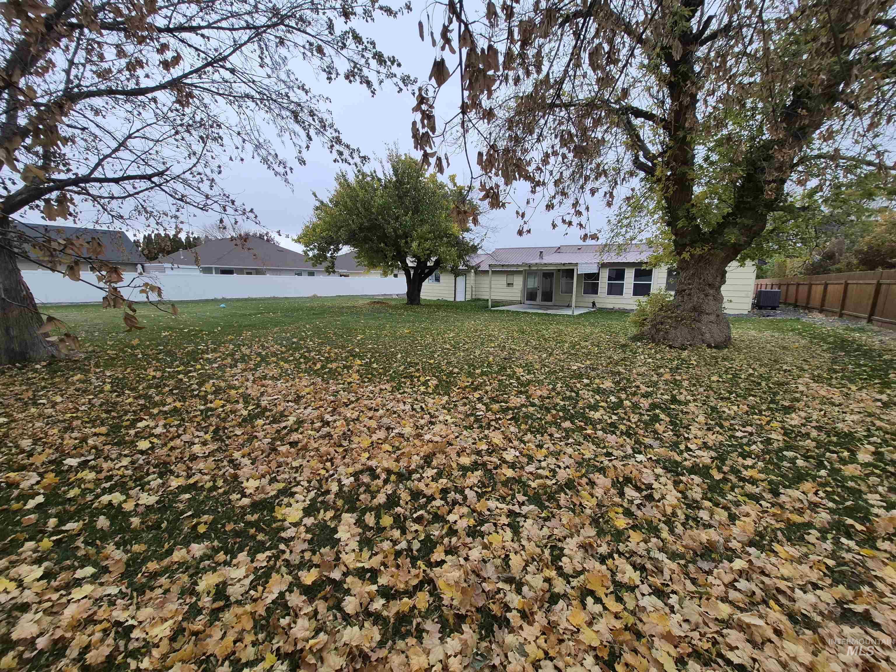 403 16th Ave E, Jerome, Idaho 83338, 4 Bedrooms, 2 Bathrooms, Residential For Sale, Price $339,900,MLS 98966875