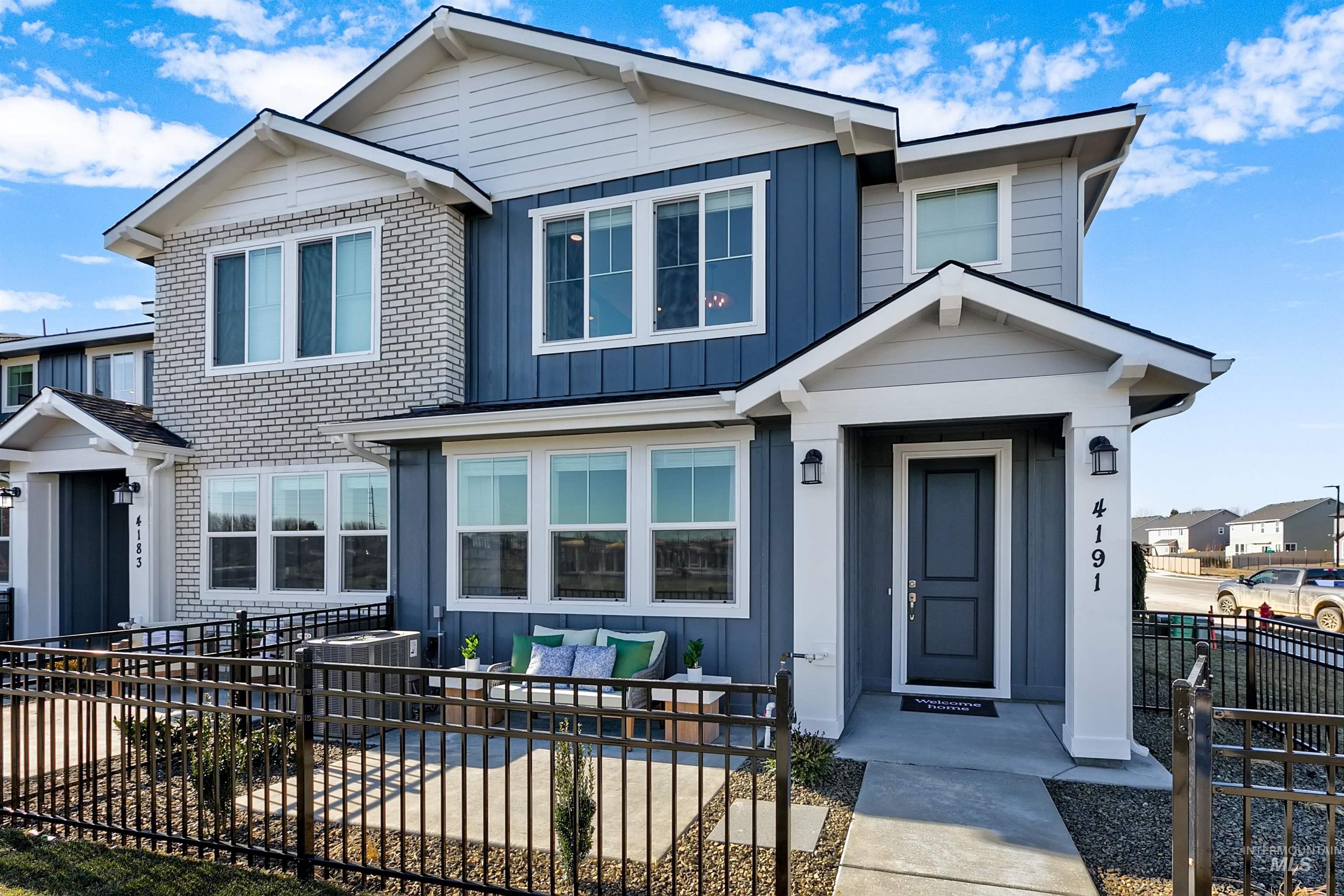 4093 W Steel Grey Ln, Eagle, Idaho 83616, 4 Bedrooms, 2.5 Bathrooms, Residential For Sale, Price $429,900,MLS 98966878