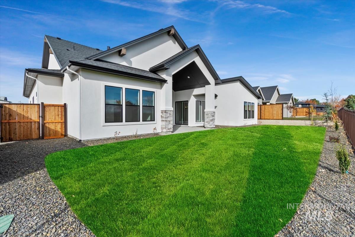 11216 S Kingsbarn Ln, Kuna, Idaho 83634, 4 Bedrooms, 3.5 Bathrooms, Residential For Sale, Price $1,224,880,MLS 98966883
