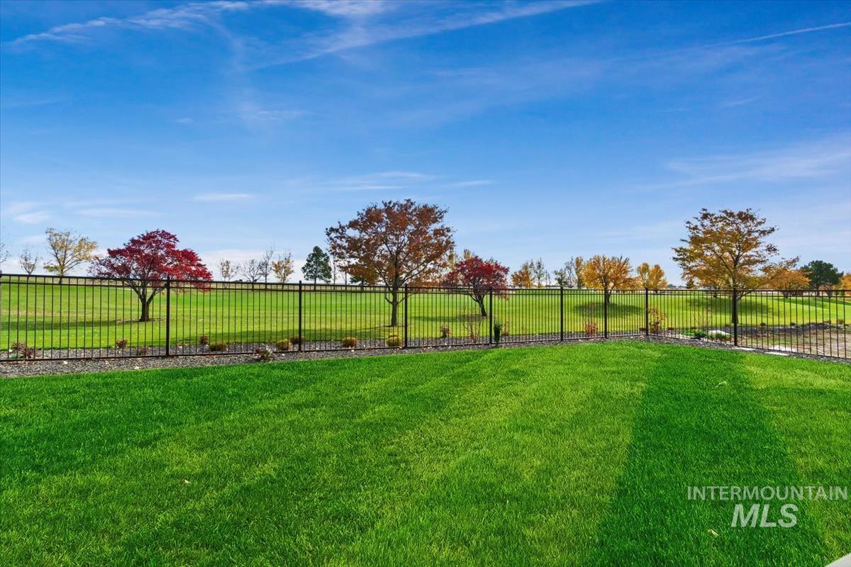 11216 S Kingsbarn Ln, Kuna, Idaho 83634, 4 Bedrooms, 3.5 Bathrooms, Residential For Sale, Price $1,224,880,MLS 98966883