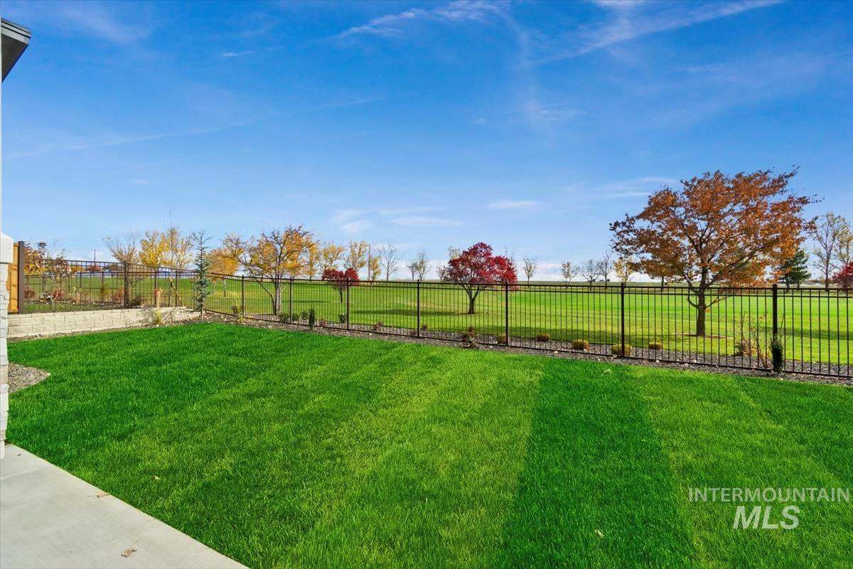 11216 S Kingsbarn Ln, Kuna, Idaho 83634, 4 Bedrooms, 3.5 Bathrooms, Residential For Sale, Price $1,224,880,MLS 98966883