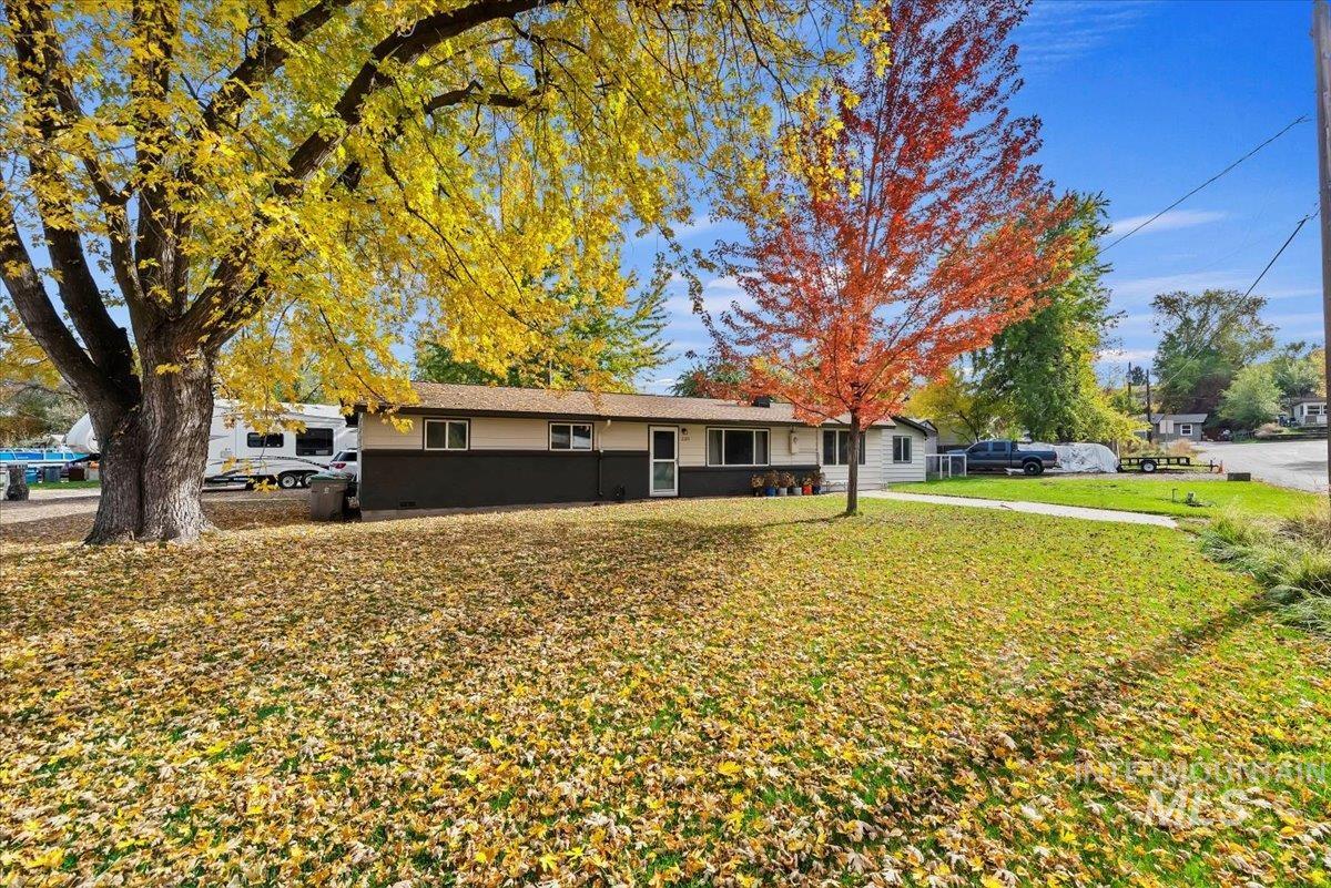 2120 S Cleveland Street, Boise, Idaho 83705, 6 Bedrooms, 2 Bathrooms, Residential For Sale, Price $550,999,MLS 98966886