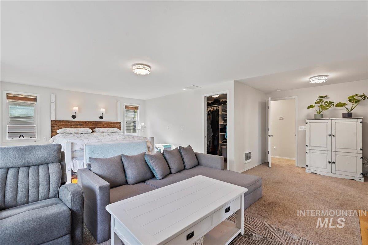 2120 S Cleveland Street, Boise, Idaho 83705, 6 Bedrooms, 2 Bathrooms, Residential For Sale, Price $550,999,MLS 98966886