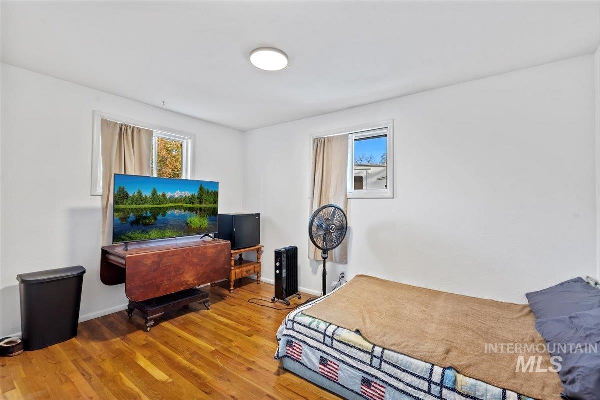 2120 S Cleveland Street, Boise, Idaho 83705, 6 Bedrooms, 2 Bathrooms, Residential For Sale, Price $550,999,MLS 98966886