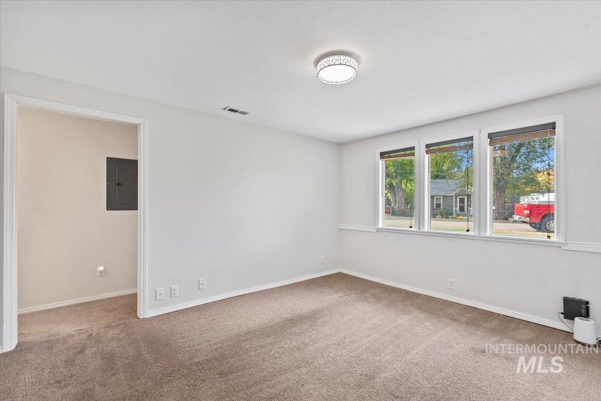 2120 S Cleveland Street, Boise, Idaho 83705, 6 Bedrooms, 2 Bathrooms, Residential For Sale, Price $550,999,MLS 98966886