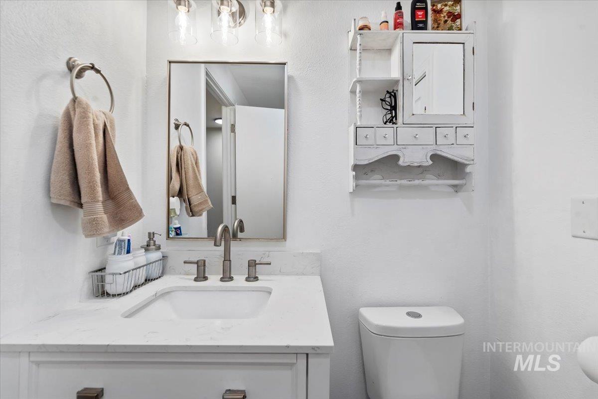 2120 S Cleveland Street, Boise, Idaho 83705, 6 Bedrooms, 2 Bathrooms, Residential For Sale, Price $550,999,MLS 98966886