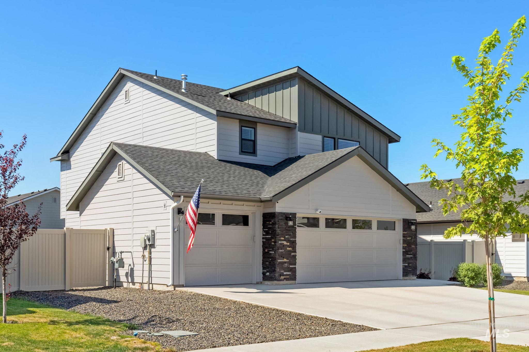 6039 W Mikonos St, Meridian, Idaho 83646, 3 Bedrooms, 2.5 Bathrooms, Residential For Sale, Price $449,900,MLS 98966889