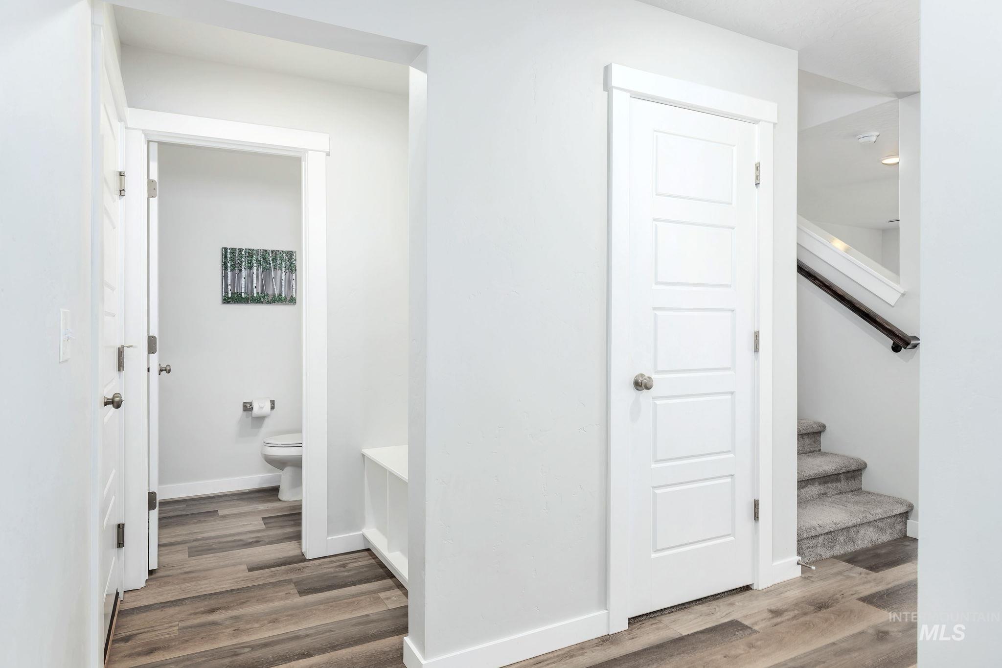 6039 W Mikonos St, Meridian, Idaho 83646, 3 Bedrooms, 2.5 Bathrooms, Residential For Sale, Price $449,900,MLS 98966889