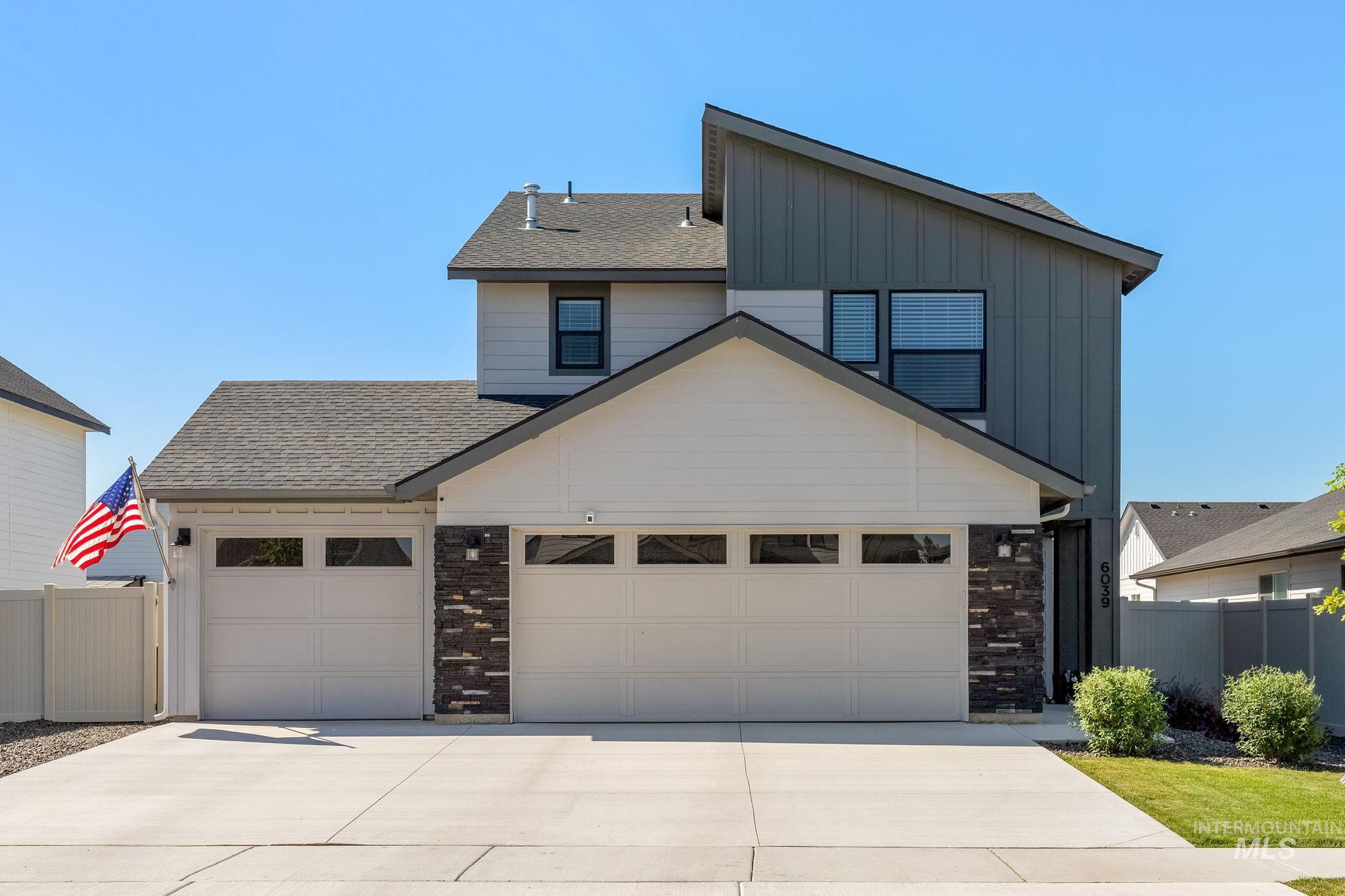 6039 W Mikonos St, Meridian, Idaho 83646, 3 Bedrooms, 2.5 Bathrooms, Residential For Sale, Price $449,900,MLS 98966889