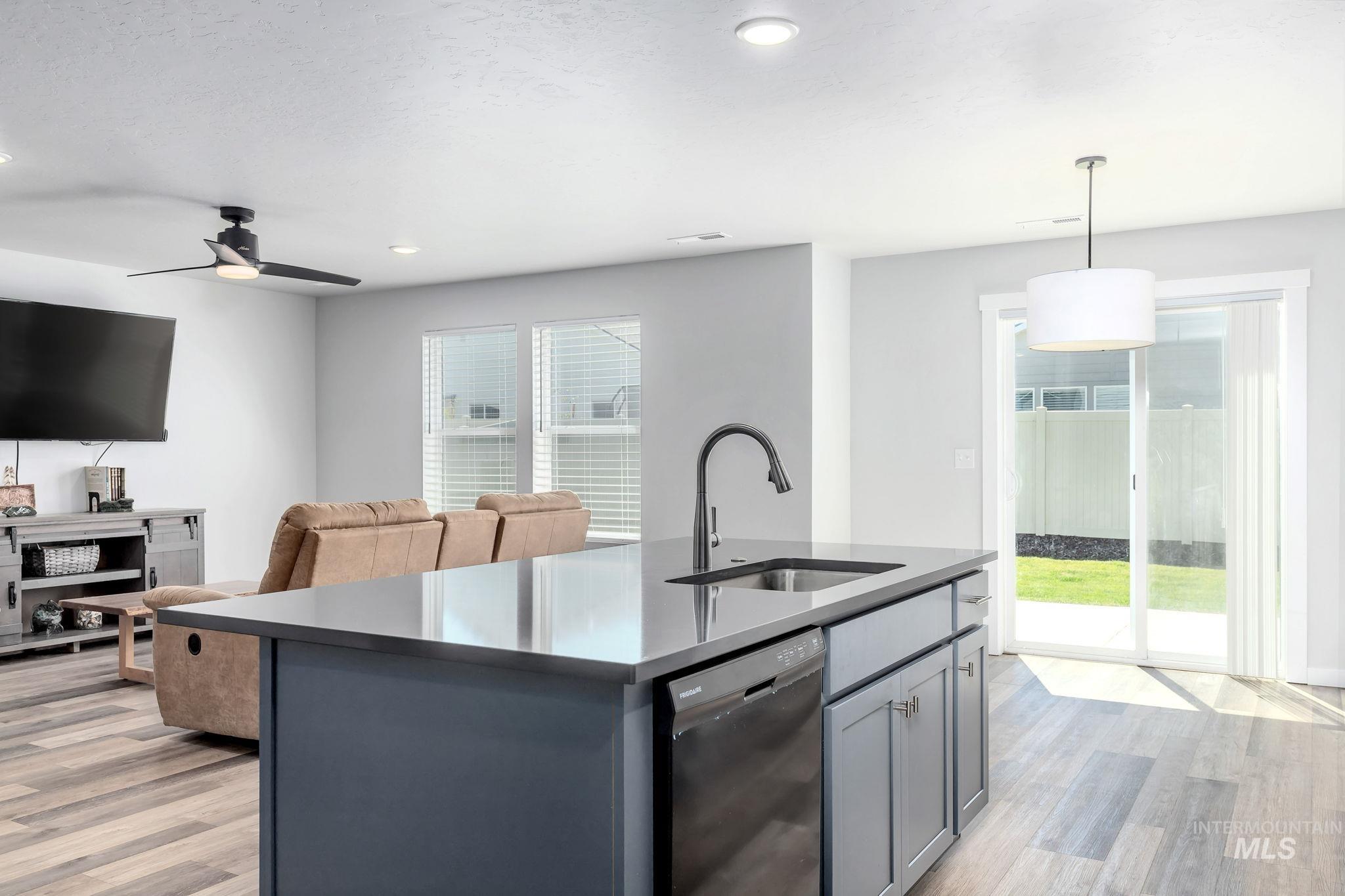 6039 W Mikonos St, Meridian, Idaho 83646, 3 Bedrooms, 2.5 Bathrooms, Residential For Sale, Price $449,900,MLS 98966889