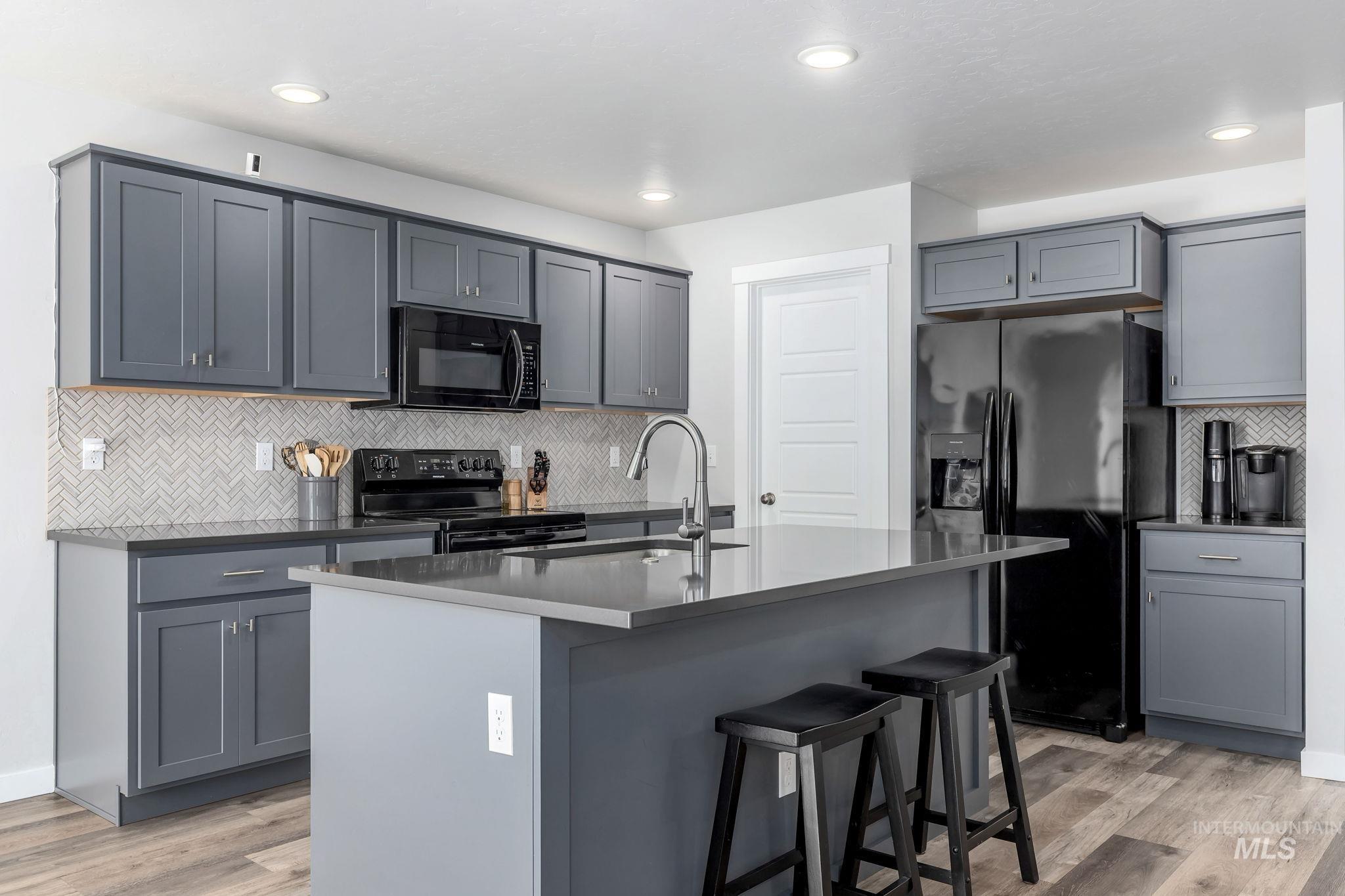 6039 W Mikonos St, Meridian, Idaho 83646, 3 Bedrooms, 2.5 Bathrooms, Residential For Sale, Price $449,900,MLS 98966889