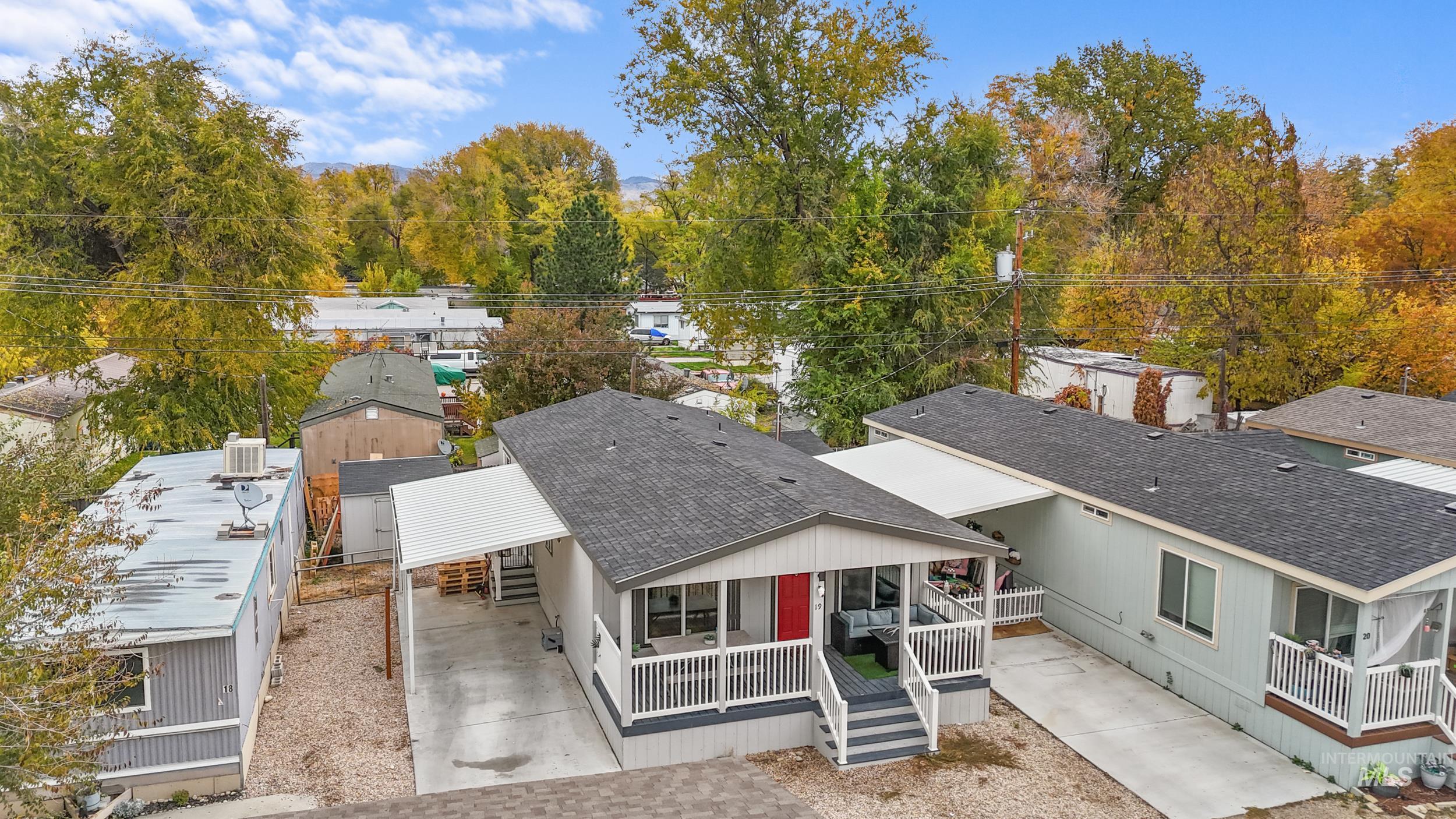 208 E 44th, Garden City, Idaho 83714, 3 Bedrooms, 2 Bathrooms, Residential For Sale, Price $166,000,MLS 98966895