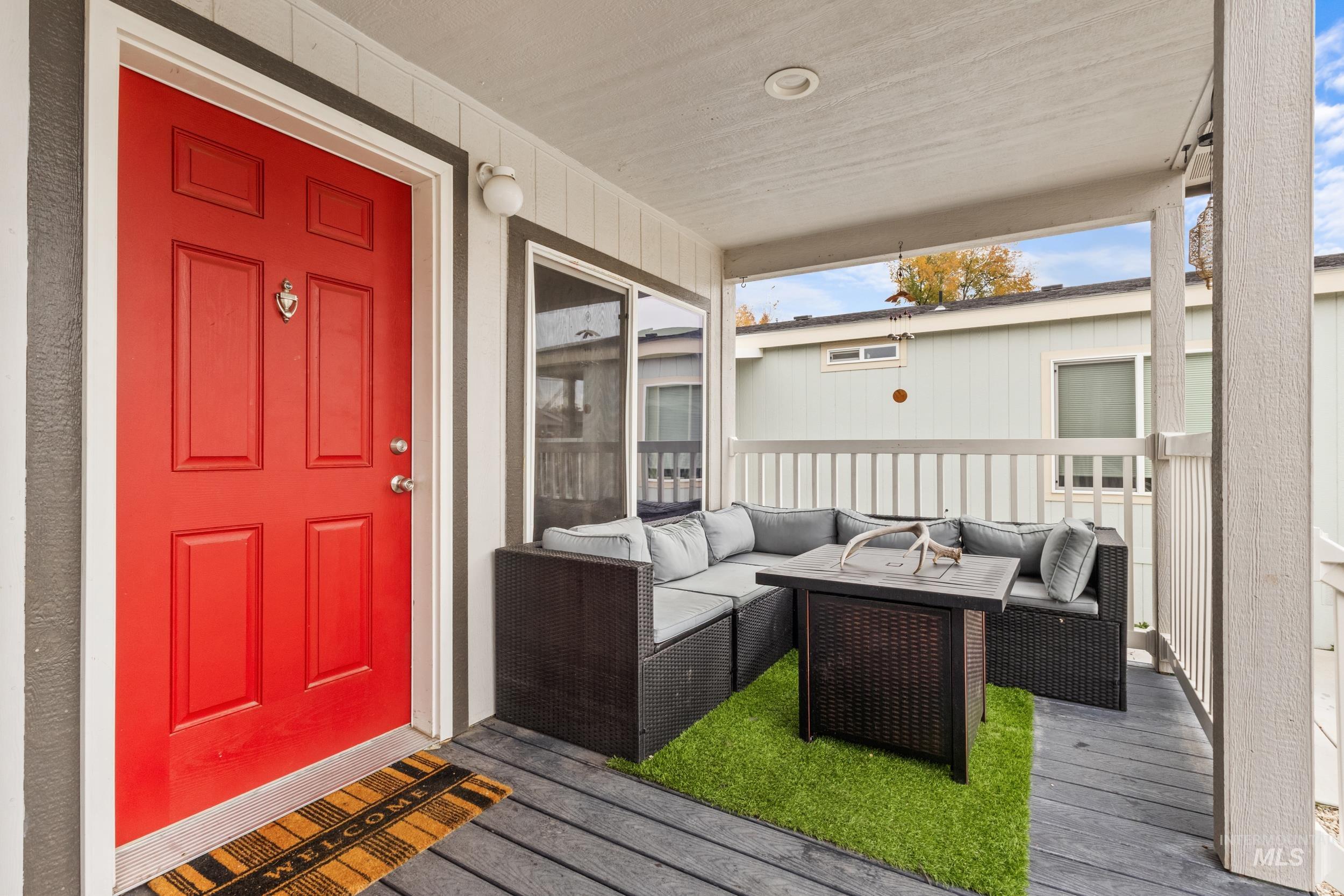 208 E 44th, Garden City, Idaho 83714, 3 Bedrooms, 2 Bathrooms, Residential For Sale, Price $166,000,MLS 98966895