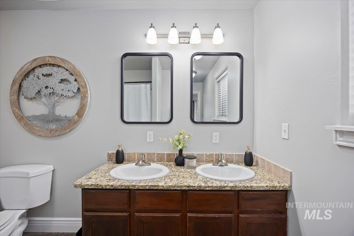 491 W 100 S, Paul, Idaho 83347, 4 Bedrooms, 2.5 Bathrooms, Residential For Sale, Price $399,900,MLS 98966900