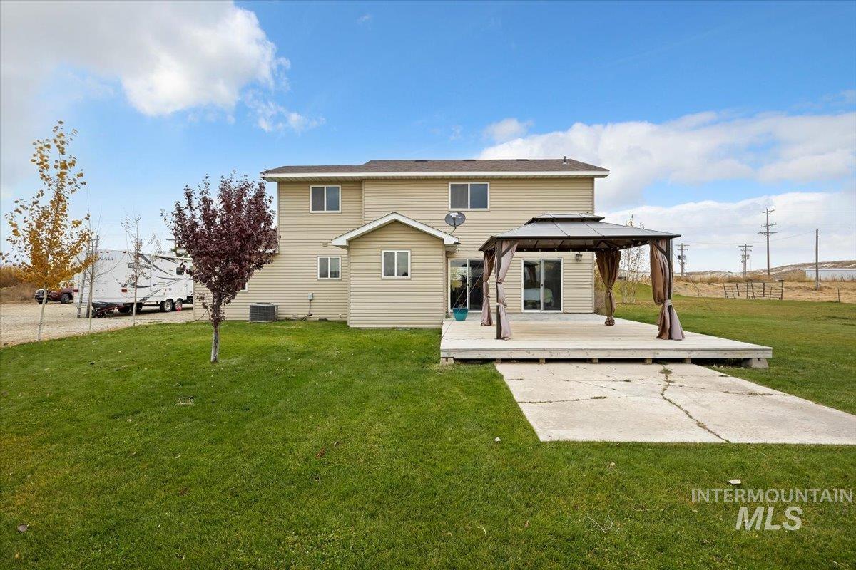491 W 100 S, Paul, Idaho 83347, 4 Bedrooms, 2.5 Bathrooms, Residential For Sale, Price $399,900,MLS 98966900