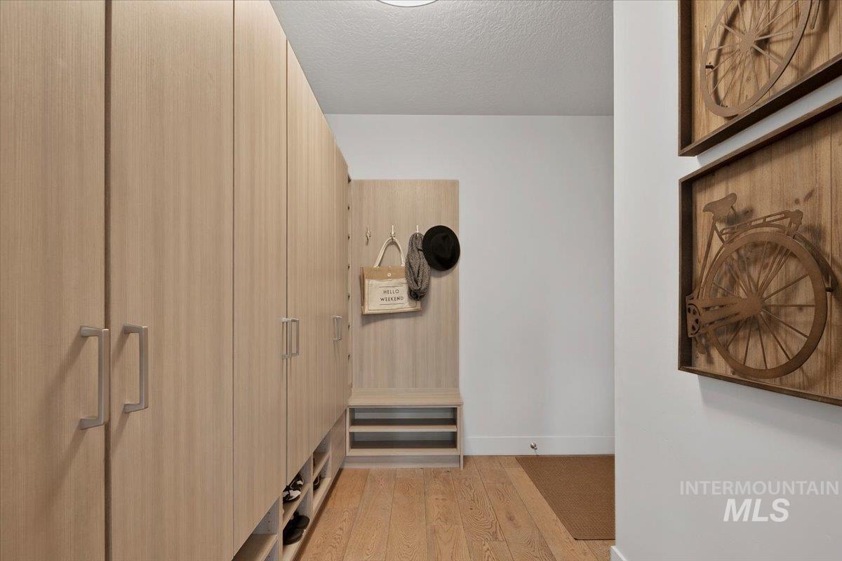 5570 W Founders Dr, Eagle, Idaho 83616, 5 Bedrooms, 4 Bathrooms, Residential For Sale, Price $1,499,000,MLS 98966924