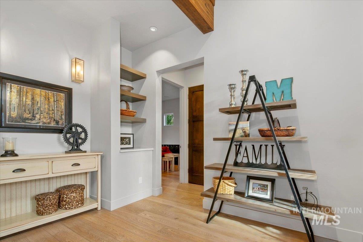 5570 W Founders Dr, Eagle, Idaho 83616, 5 Bedrooms, 4 Bathrooms, Residential For Sale, Price $1,499,000,MLS 98966924