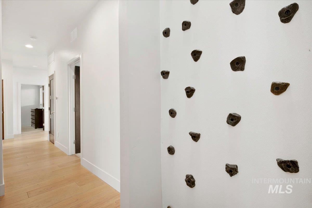 5570 W Founders Dr, Eagle, Idaho 83616, 5 Bedrooms, 4 Bathrooms, Residential For Sale, Price $1,499,000,MLS 98966924