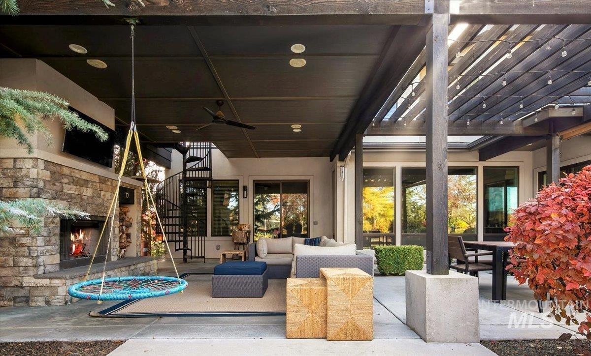 5570 W Founders Dr, Eagle, Idaho 83616, 5 Bedrooms, 4 Bathrooms, Residential For Sale, Price $1,499,000,MLS 98966924