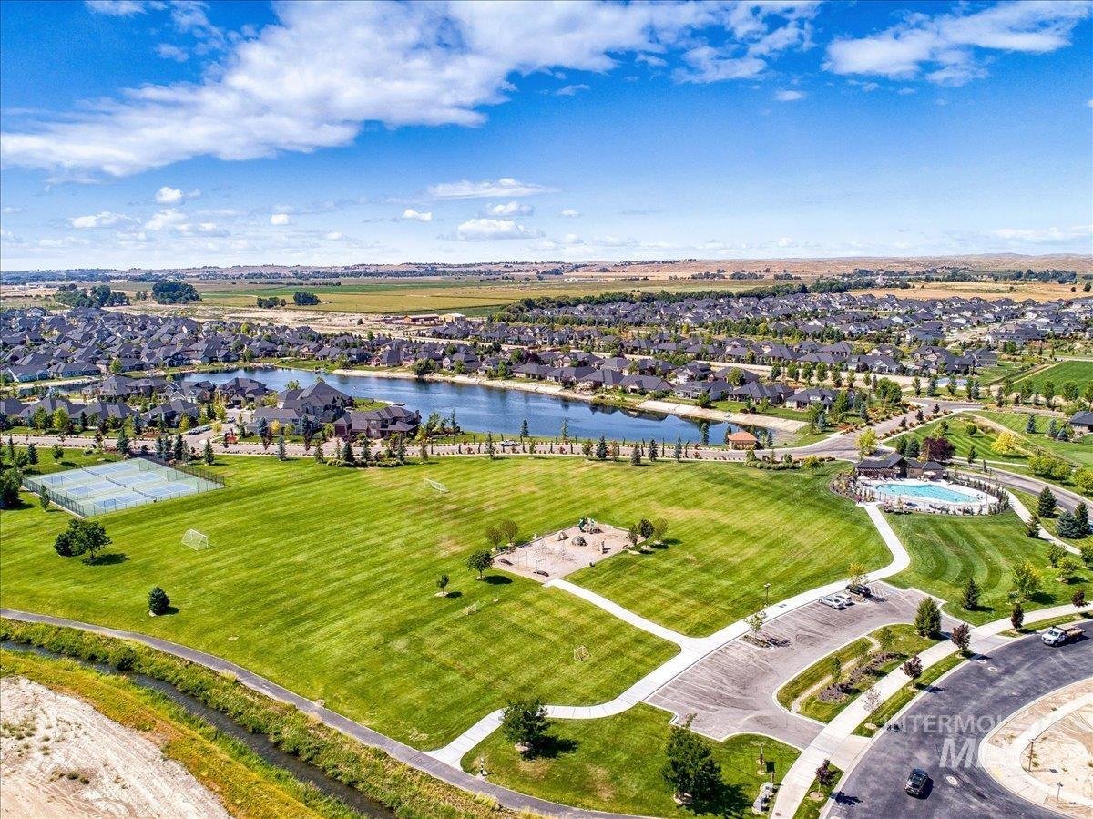 5570 W Founders Dr, Eagle, Idaho 83616, 5 Bedrooms, 4 Bathrooms, Residential For Sale, Price $1,499,000,MLS 98966924