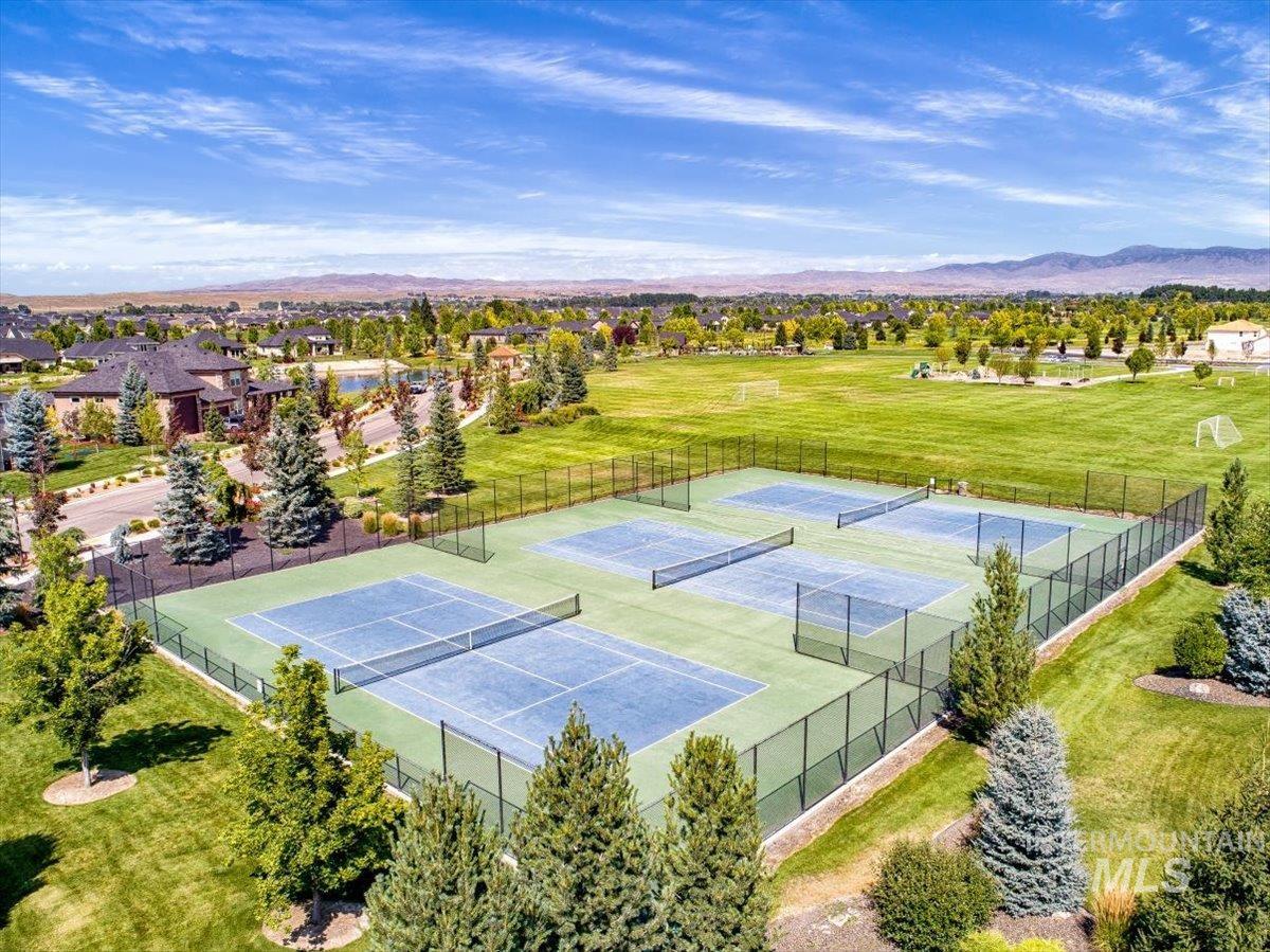 5570 W Founders Dr, Eagle, Idaho 83616, 5 Bedrooms, 4 Bathrooms, Residential For Sale, Price $1,499,000,MLS 98966924