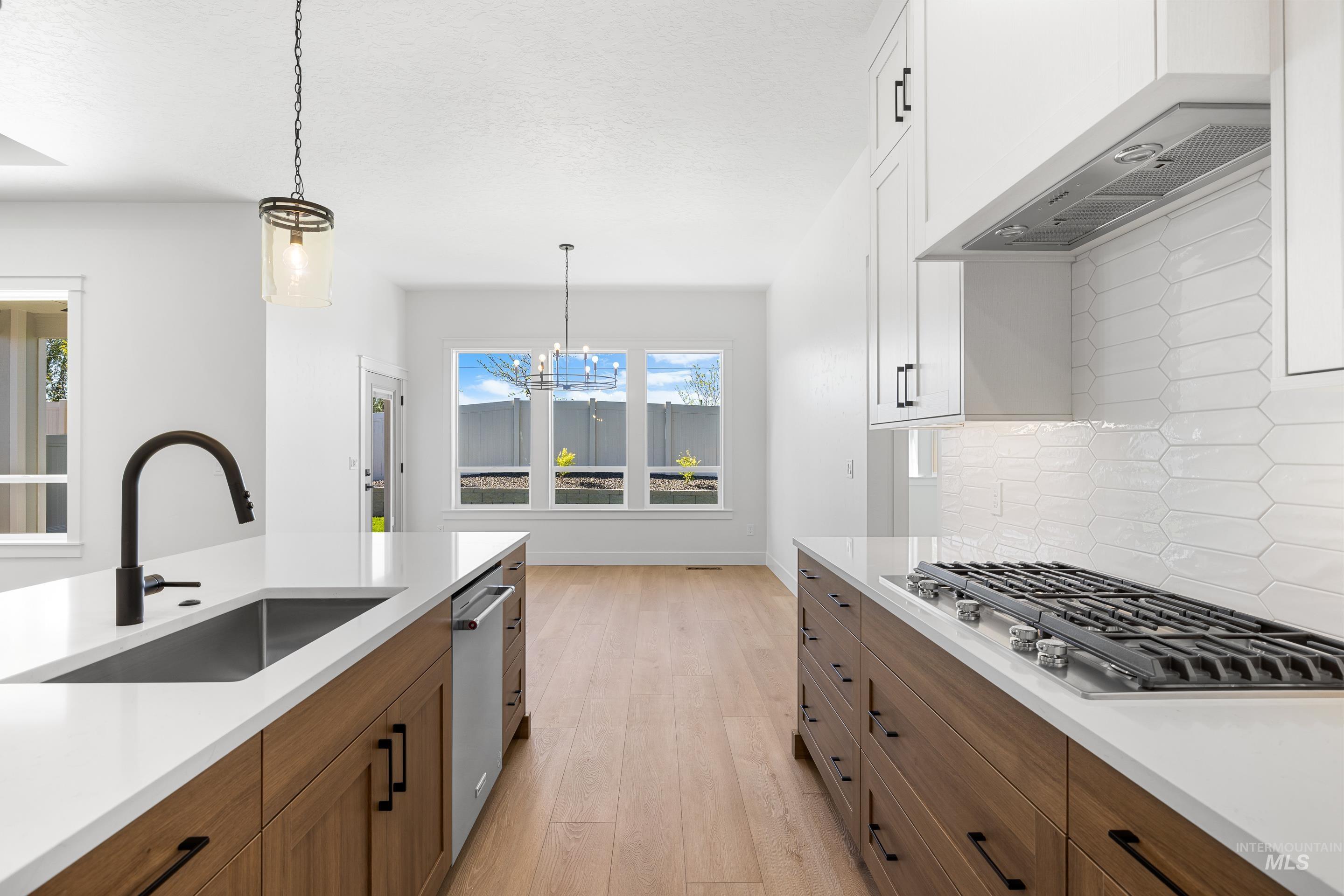 1279 E Andes Drive, Kuna, Idaho 83634, 3 Bedrooms, 3.5 Bathrooms, Residential For Sale, Price $729,900,MLS 98966939