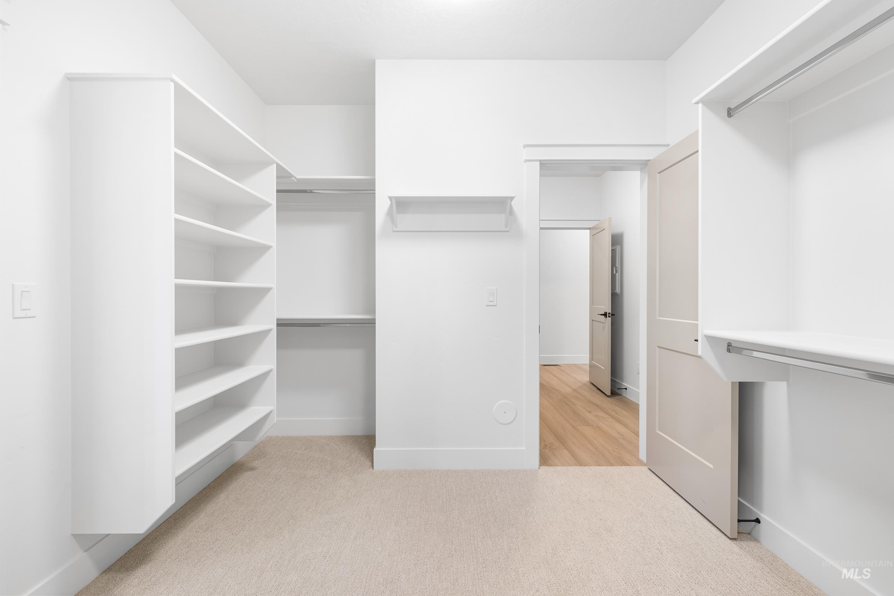 1279 E Andes Drive, Kuna, Idaho 83634, 3 Bedrooms, 3.5 Bathrooms, Residential For Sale, Price $729,900,MLS 98966939