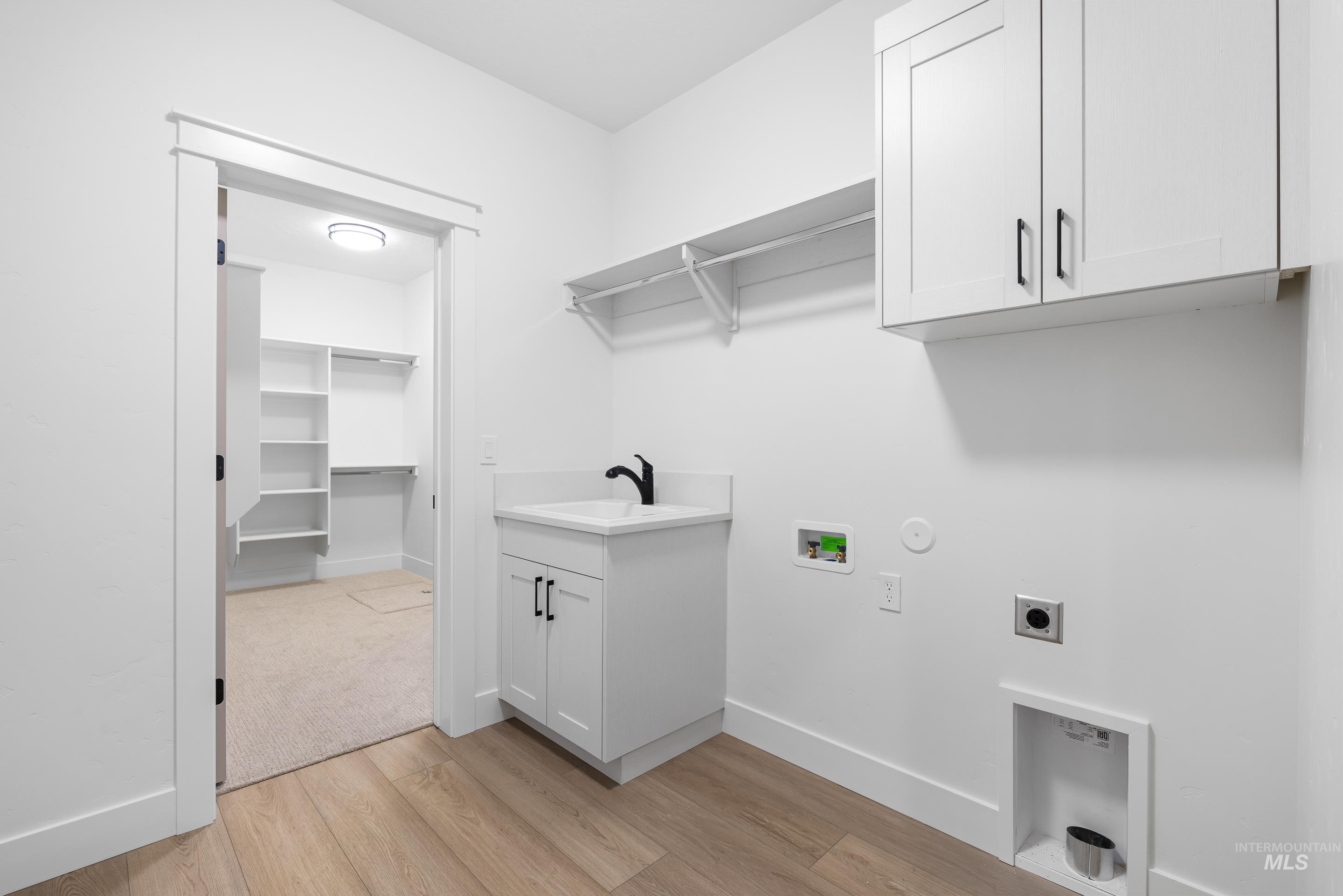 1279 E Andes Drive, Kuna, Idaho 83634, 3 Bedrooms, 3.5 Bathrooms, Residential For Sale, Price $729,900,MLS 98966939