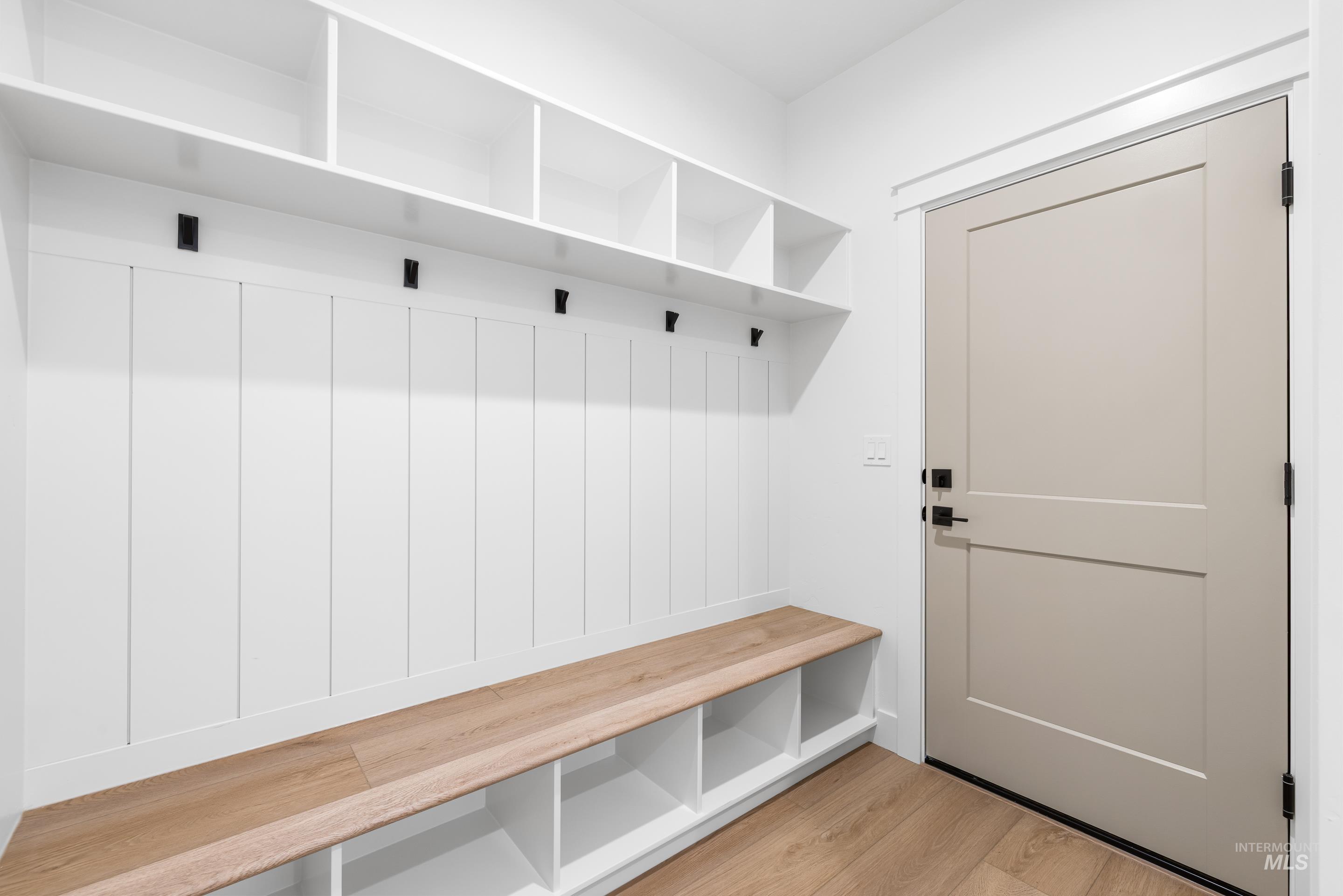 1279 E Andes Drive, Kuna, Idaho 83634, 3 Bedrooms, 3.5 Bathrooms, Residential For Sale, Price $729,900,MLS 98966939