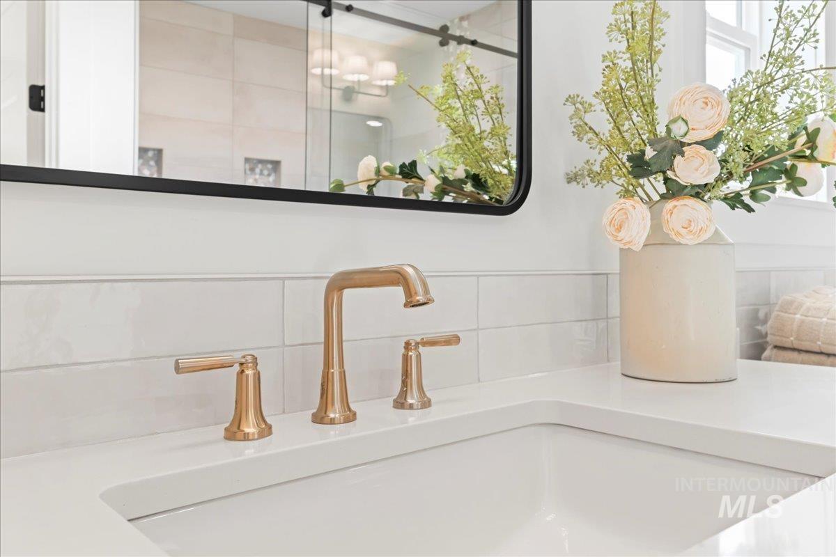 9580 S Prairie Falcon Ave., Nampa, Idaho 83686, 4 Bedrooms, 4.5 Bathrooms, Residential For Sale, Price $1,199,900,MLS 98966945