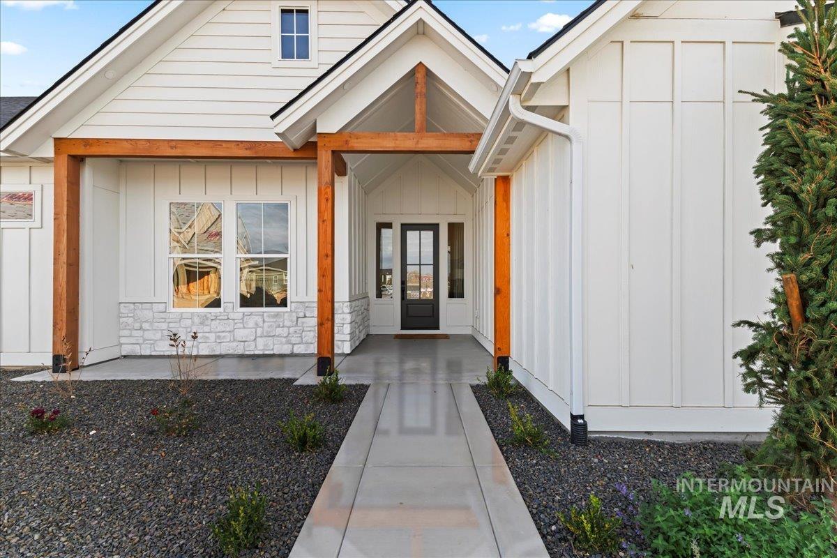 9580 S Prairie Falcon Ave., Nampa, Idaho 83686, 4 Bedrooms, 4.5 Bathrooms, Residential For Sale, Price $1,199,900,MLS 98966945