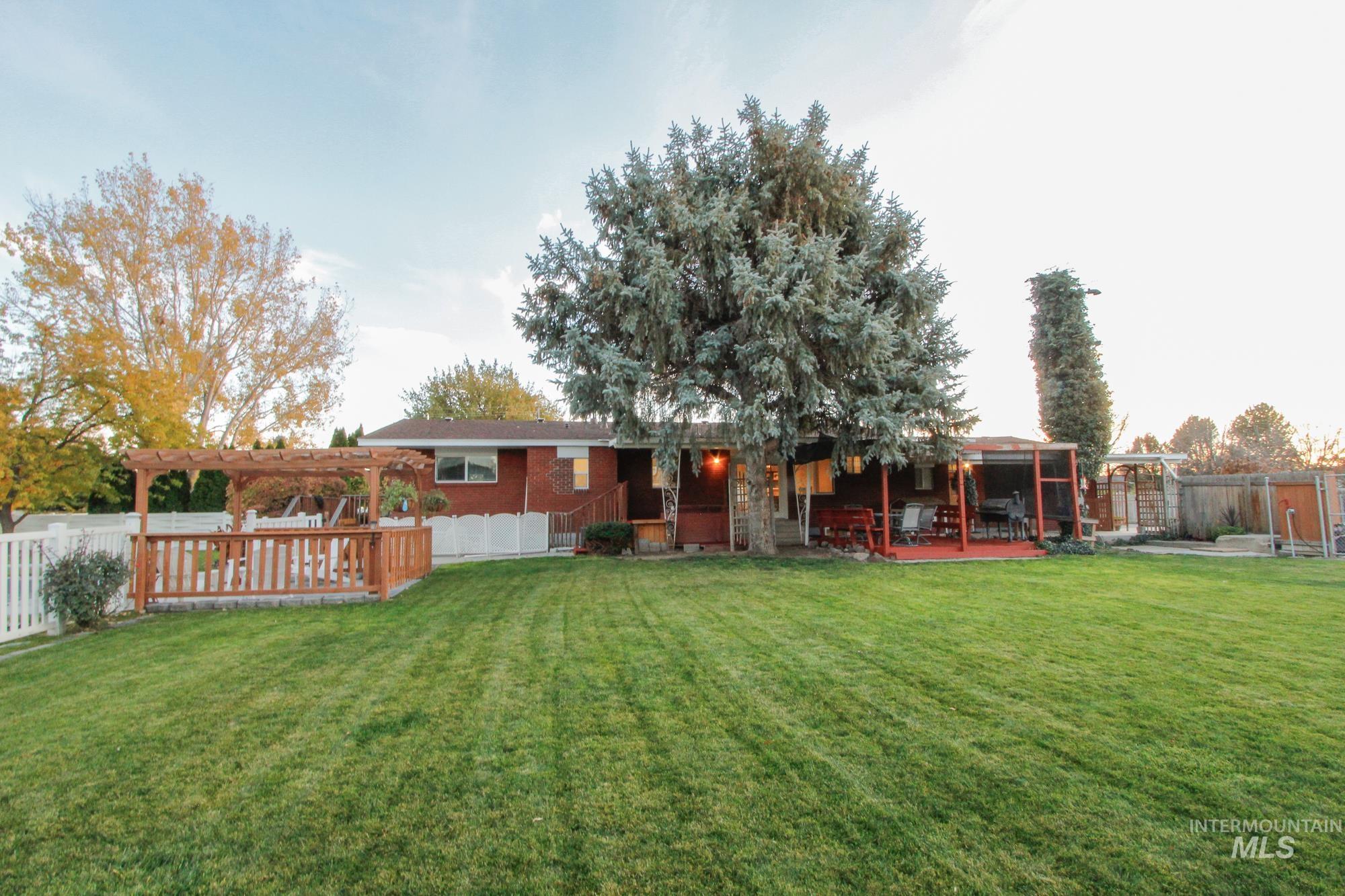 2008 Smith Ave, Nampa, Idaho 83651, 4 Bedrooms, 4.5 Bathrooms, Residential For Sale, Price $650,000,MLS 98966946