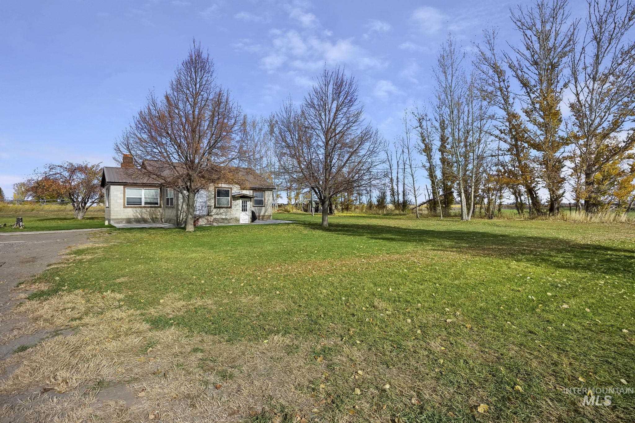 128 S 100 E, Rupert, Idaho 83350, 3 Bedrooms, 2 Bathrooms, Residential For Sale, Price $405,000,MLS 98966947