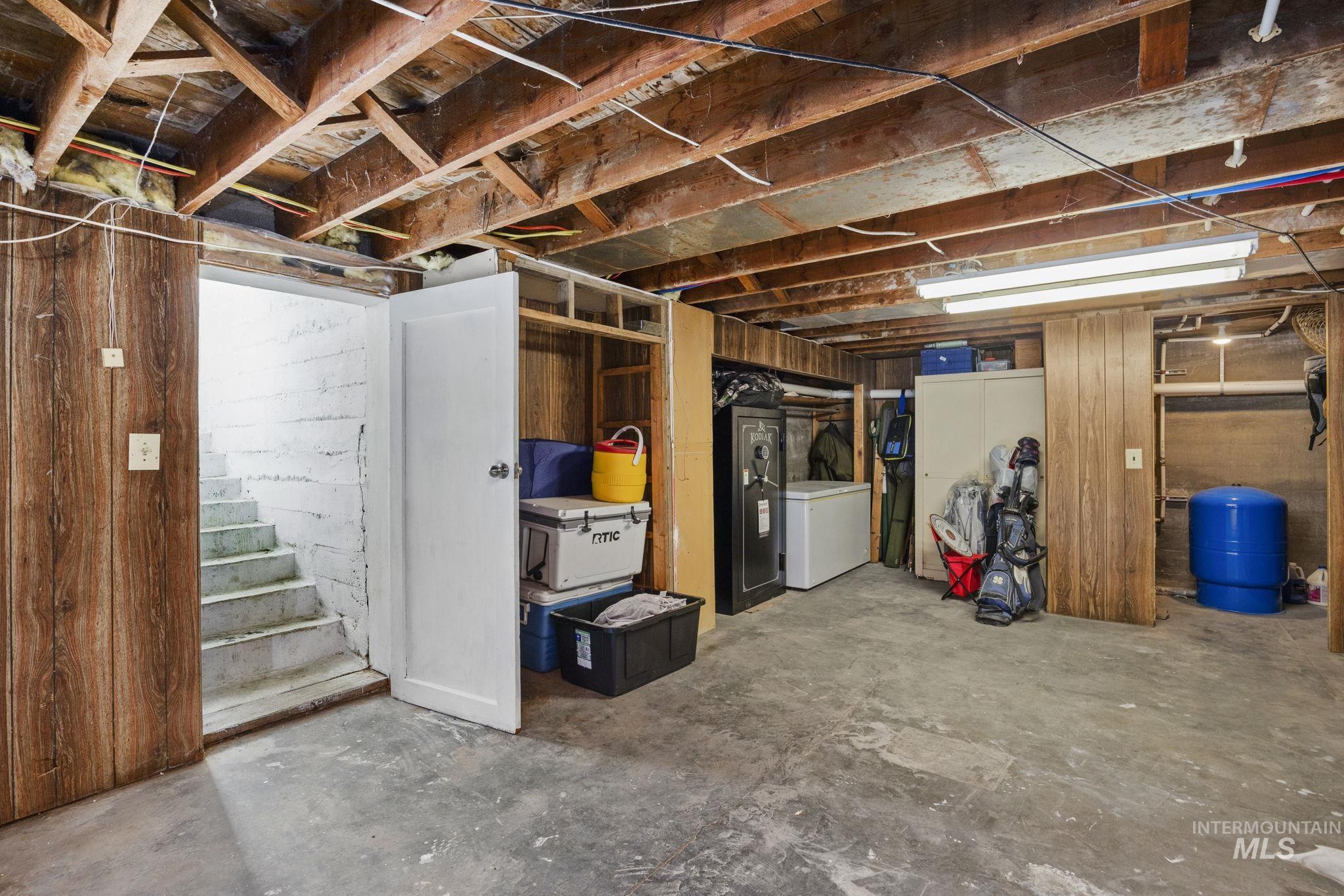 128 S 100 E, Rupert, Idaho 83350, 3 Bedrooms, 2 Bathrooms, Residential For Sale, Price $405,000,MLS 98966947