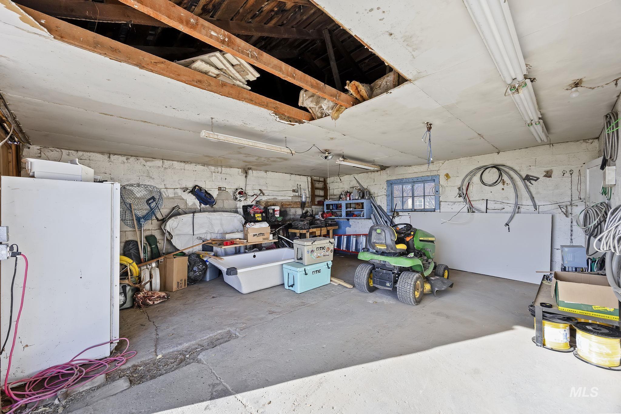 128 S 100 E, Rupert, Idaho 83350, 3 Bedrooms, 2 Bathrooms, Residential For Sale, Price $405,000,MLS 98966947