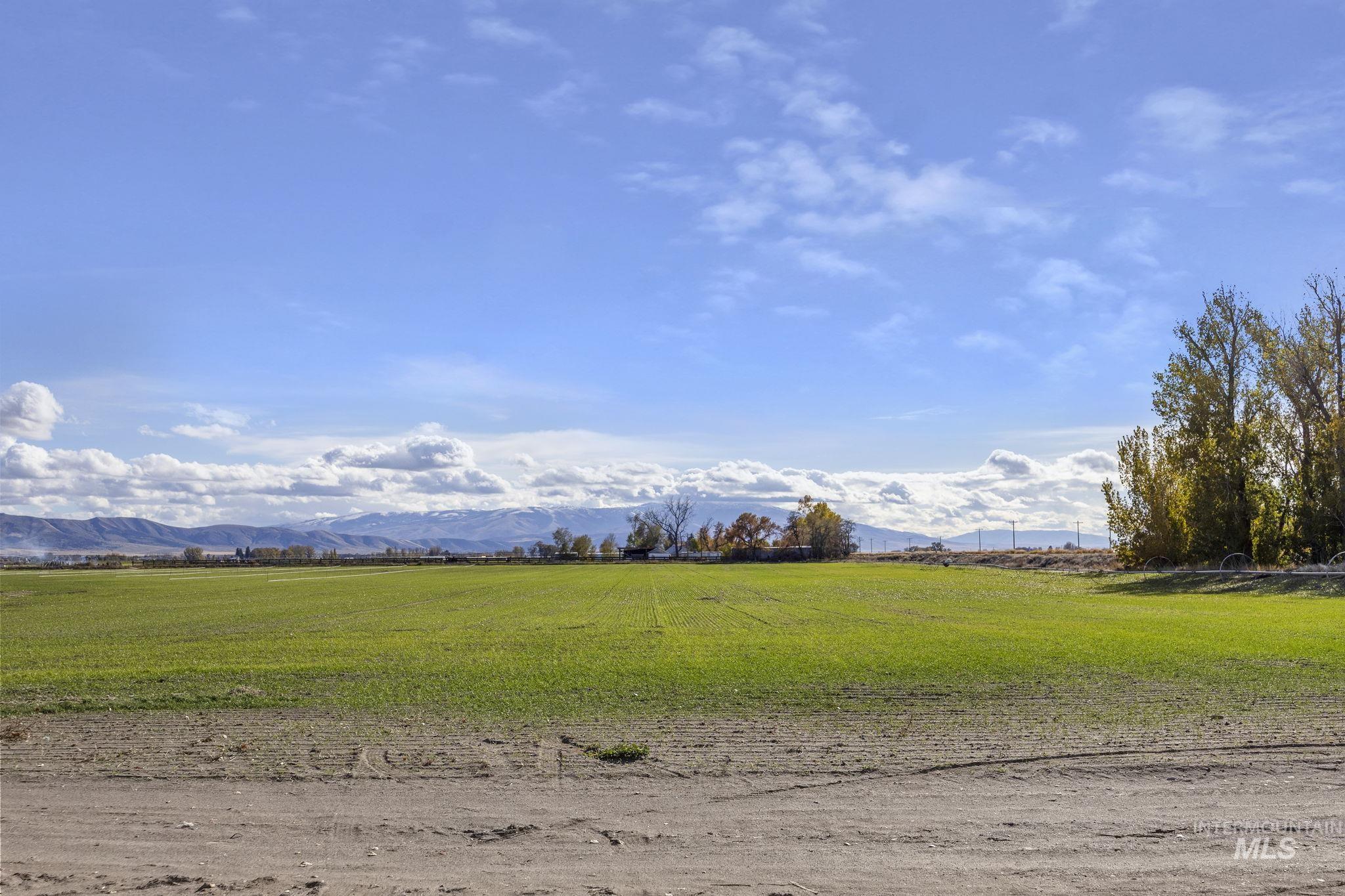 128 S 100 E, Rupert, Idaho 83350, 3 Bedrooms, 2 Bathrooms, Residential For Sale, Price $405,000,MLS 98966947