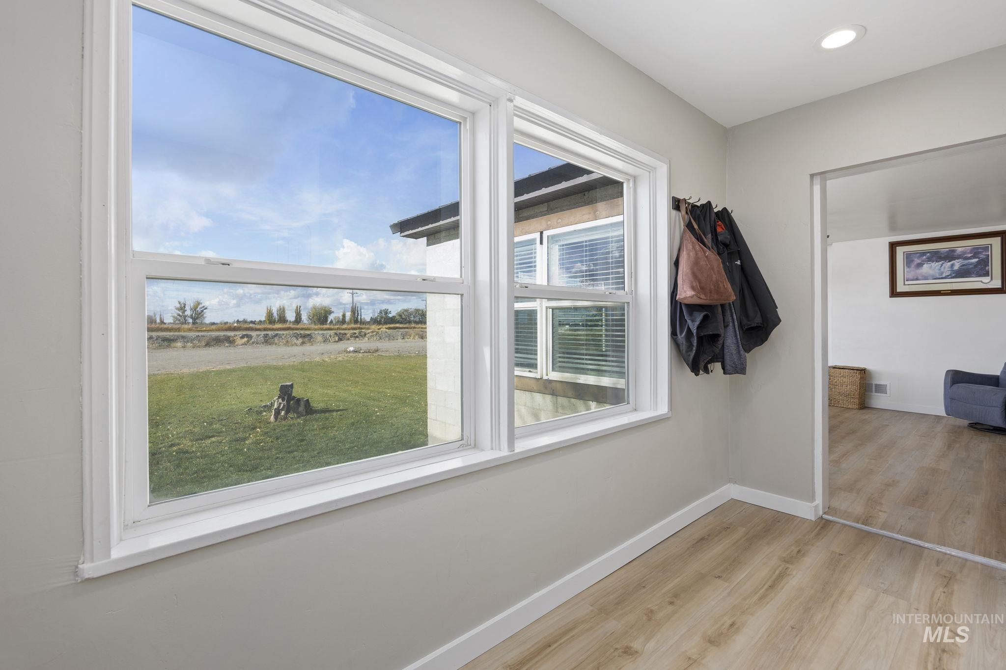 128 S 100 E, Rupert, Idaho 83350, 3 Bedrooms, 2 Bathrooms, Residential For Sale, Price $405,000,MLS 98966947