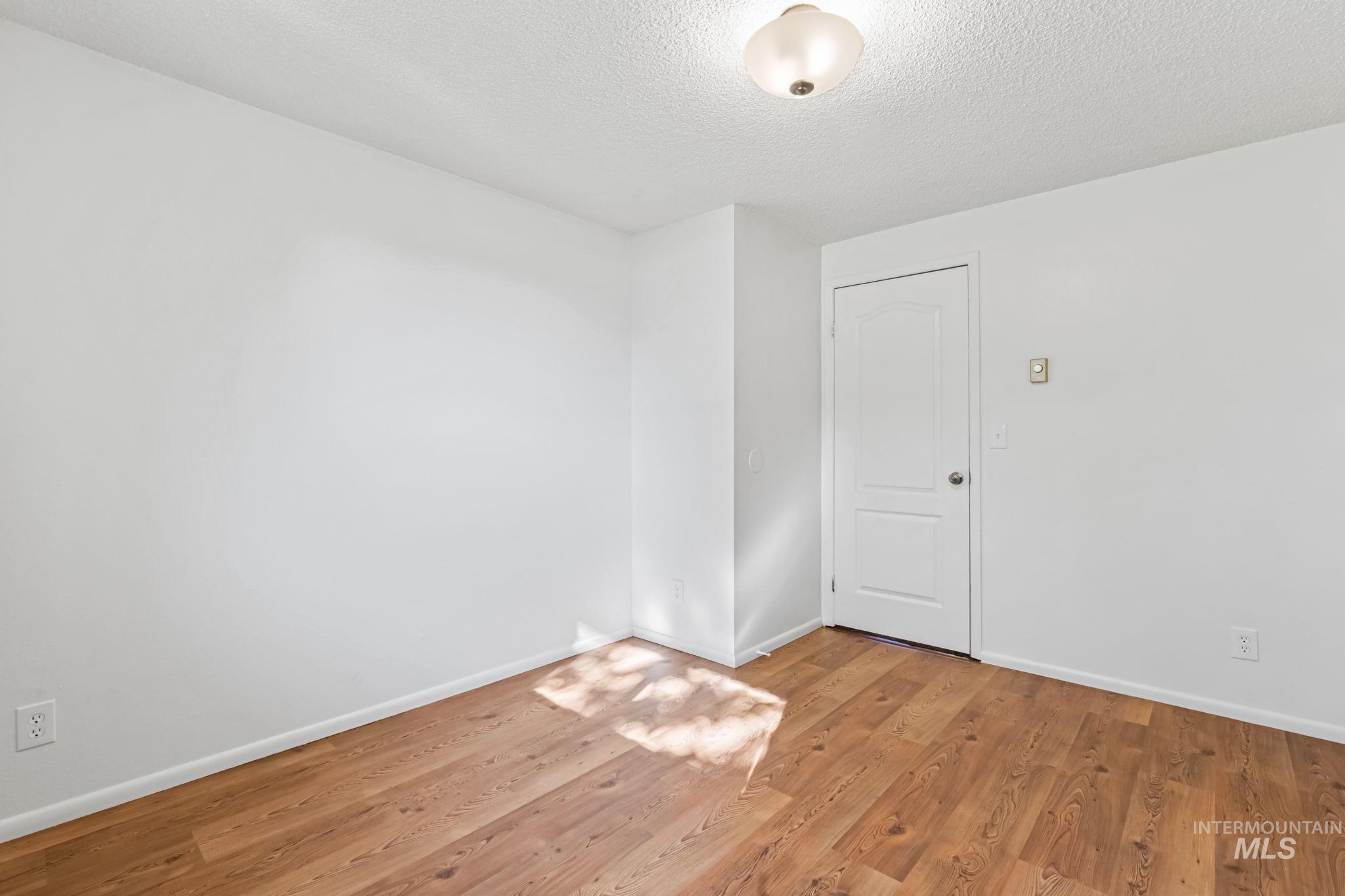 222 E 2nd St, Kuna, Idaho 83634, 4 Bedrooms, 2 Bathrooms, Residential For Sale, Price $479,900,MLS 98966948