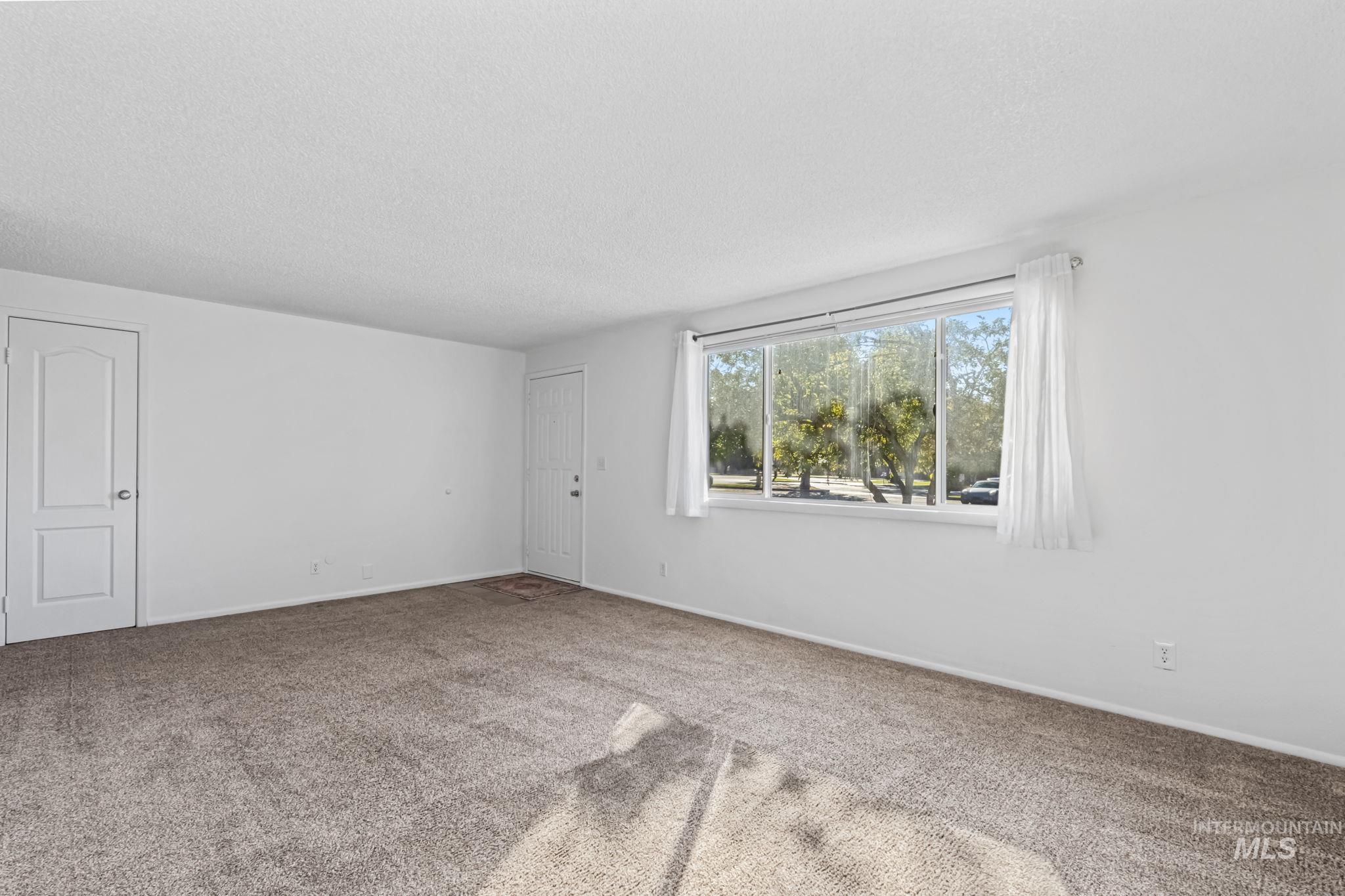 222 E 2nd St, Kuna, Idaho 83634, 4 Bedrooms, 2 Bathrooms, Residential For Sale, Price $479,900,MLS 98966948