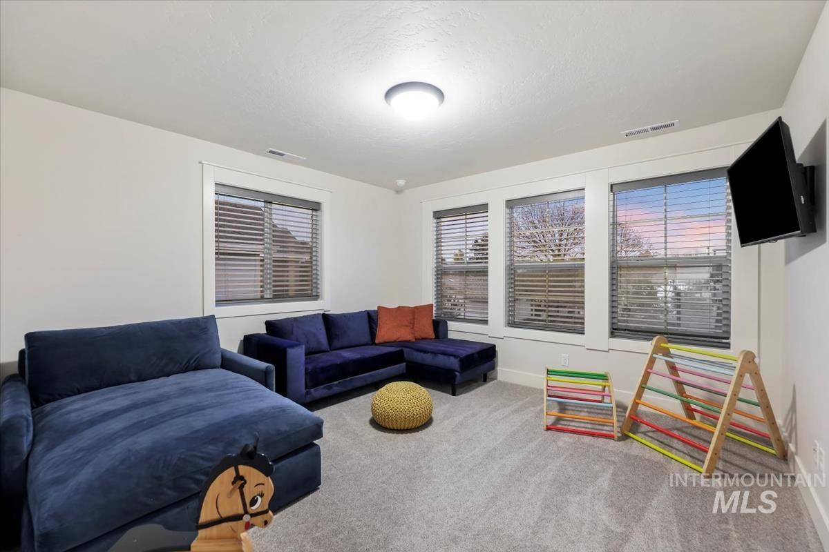 4705 N Morpheus Place, Meridian, Idaho 83646, 5 Bedrooms, 2.5 Bathrooms, Residential For Sale, Price $769,900,MLS 98966953