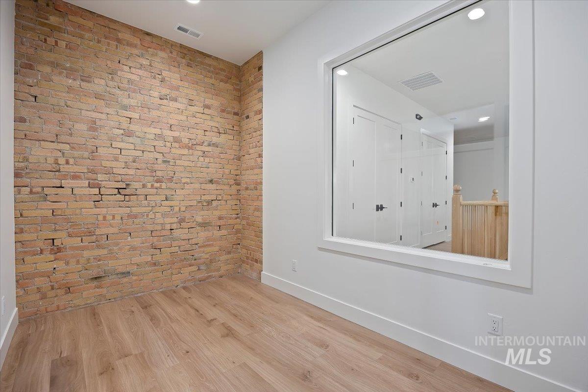 150 Main Ave S, Twin Falls, Idaho 83301, Business/Commercial For Sale, Price $15,000,MLS 98966956