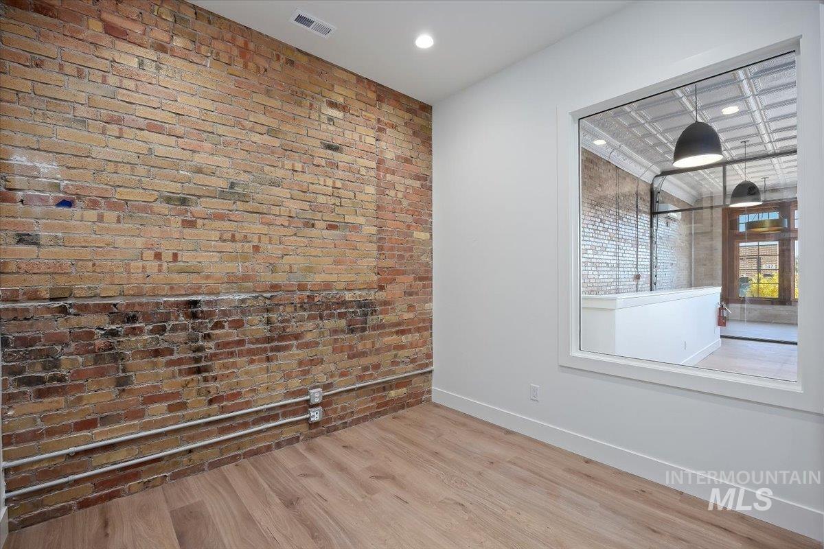 150 Main Ave S, Twin Falls, Idaho 83301, Business/Commercial For Sale, Price $13,200,MLS 98966959