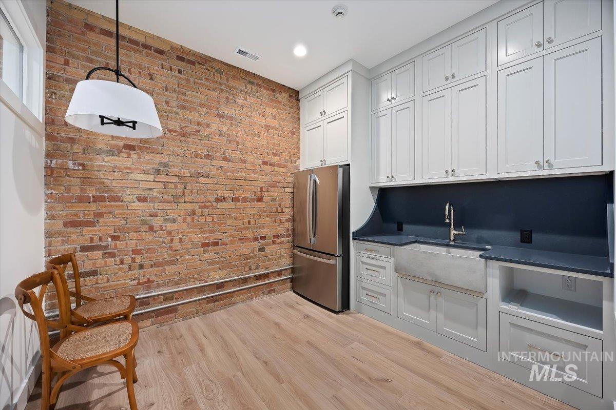 150 Main Ave S, Twin Falls, Idaho 83301, Business/Commercial For Sale, Price $11,400,MLS 98966969