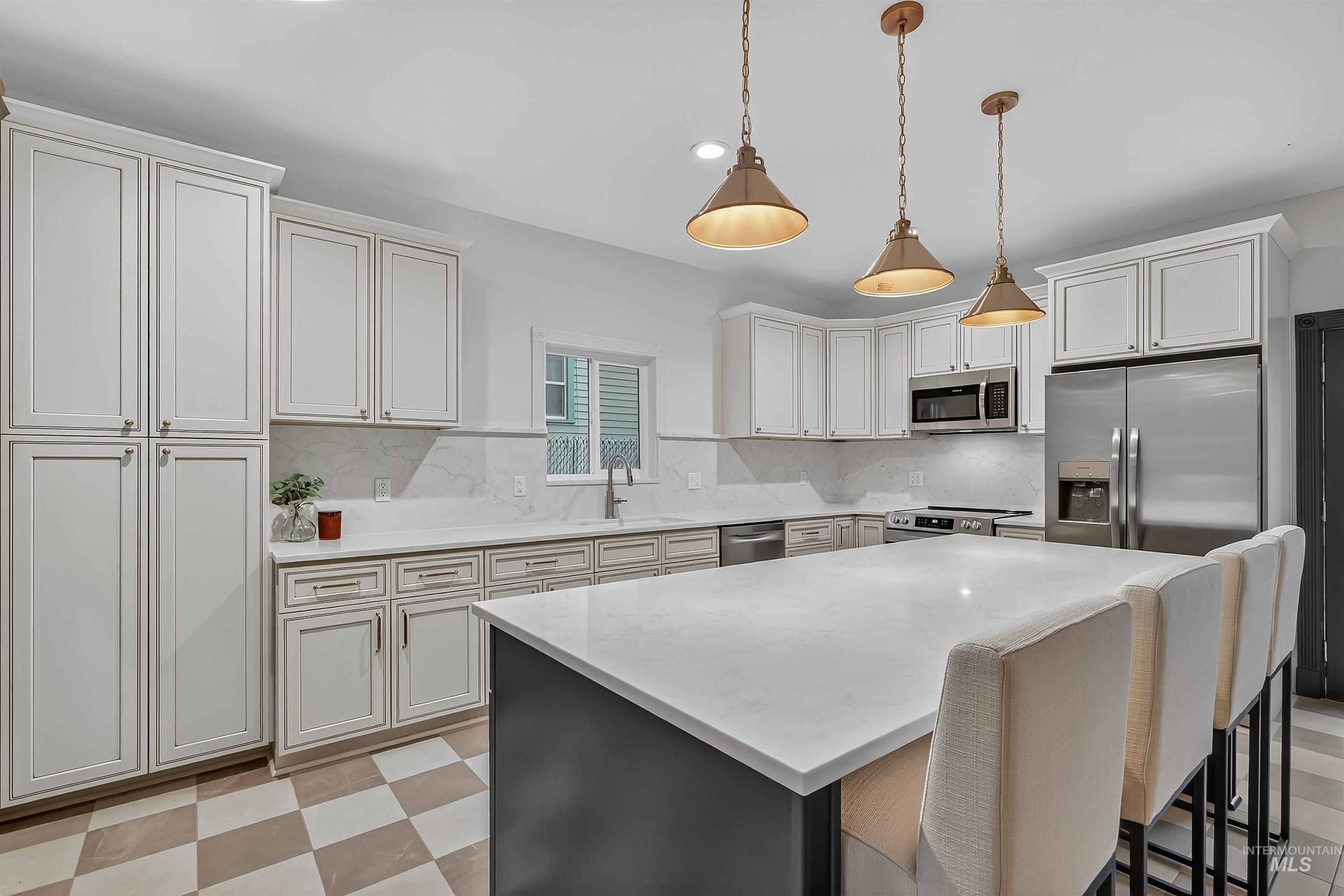 302 7th Ave, Lewiston, Idaho 83501, 3 Bedrooms, 2 Bathrooms, Residential For Sale, Price $489,900,MLS 98966972