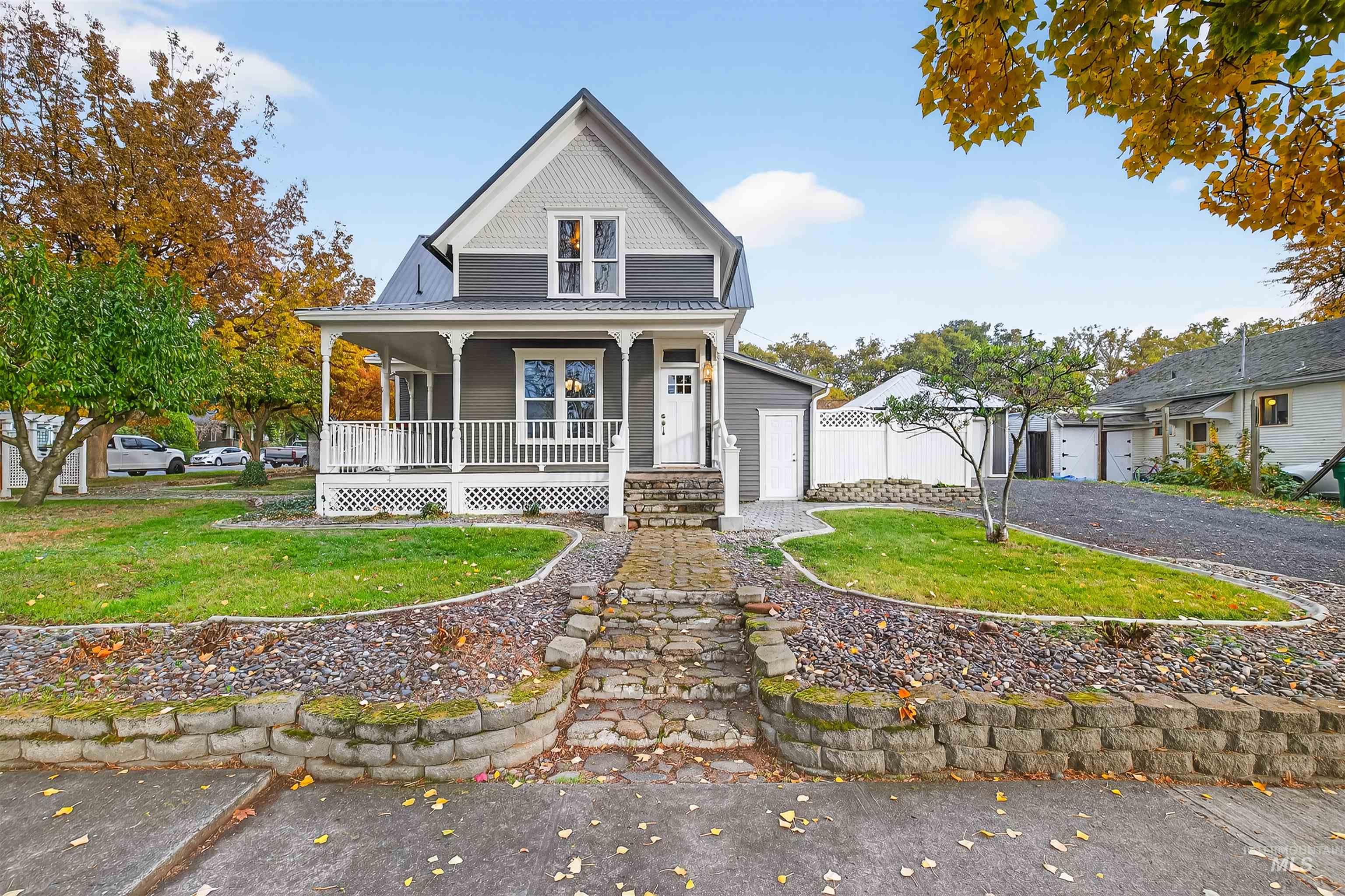 302 7th Ave, Lewiston, Idaho 83501, 3 Bedrooms, 2 Bathrooms, Residential For Sale, Price $489,900,MLS 98966972