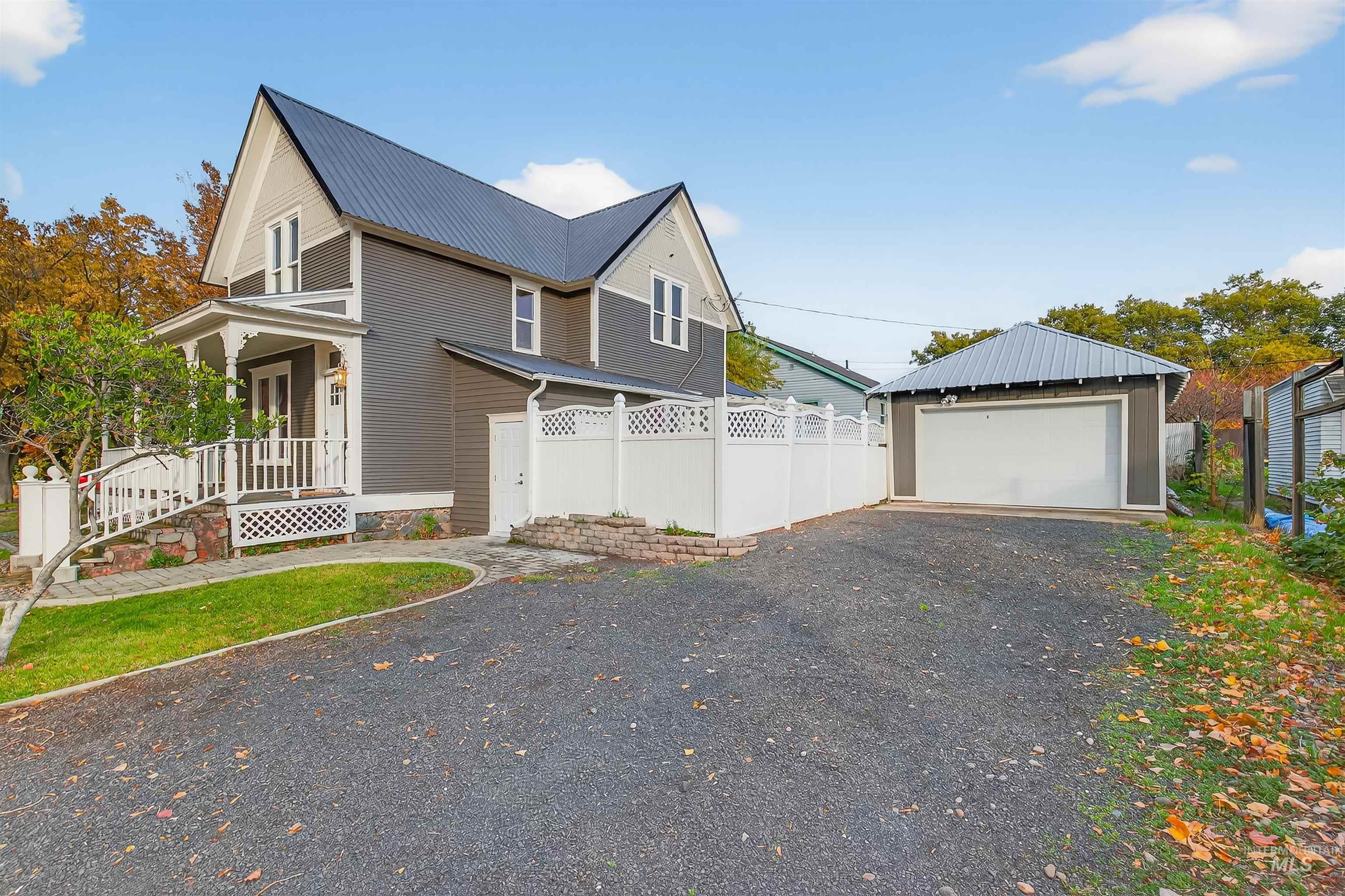 302 7th Ave, Lewiston, Idaho 83501, 3 Bedrooms, 2 Bathrooms, Residential For Sale, Price $489,900,MLS 98966972