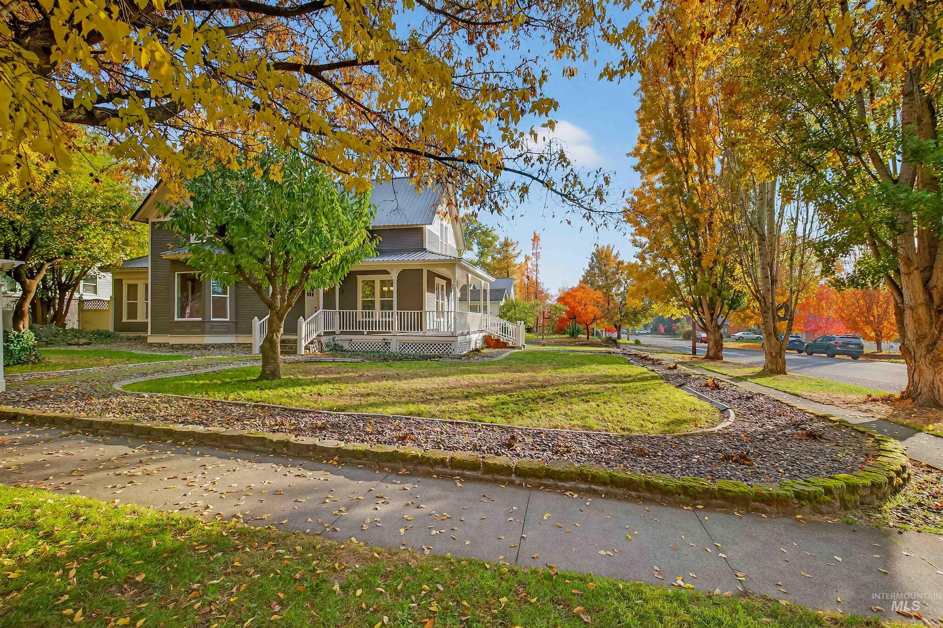 302 7th Ave, Lewiston, Idaho 83501, 3 Bedrooms, 2 Bathrooms, Residential For Sale, Price $499,500,MLS 98966972