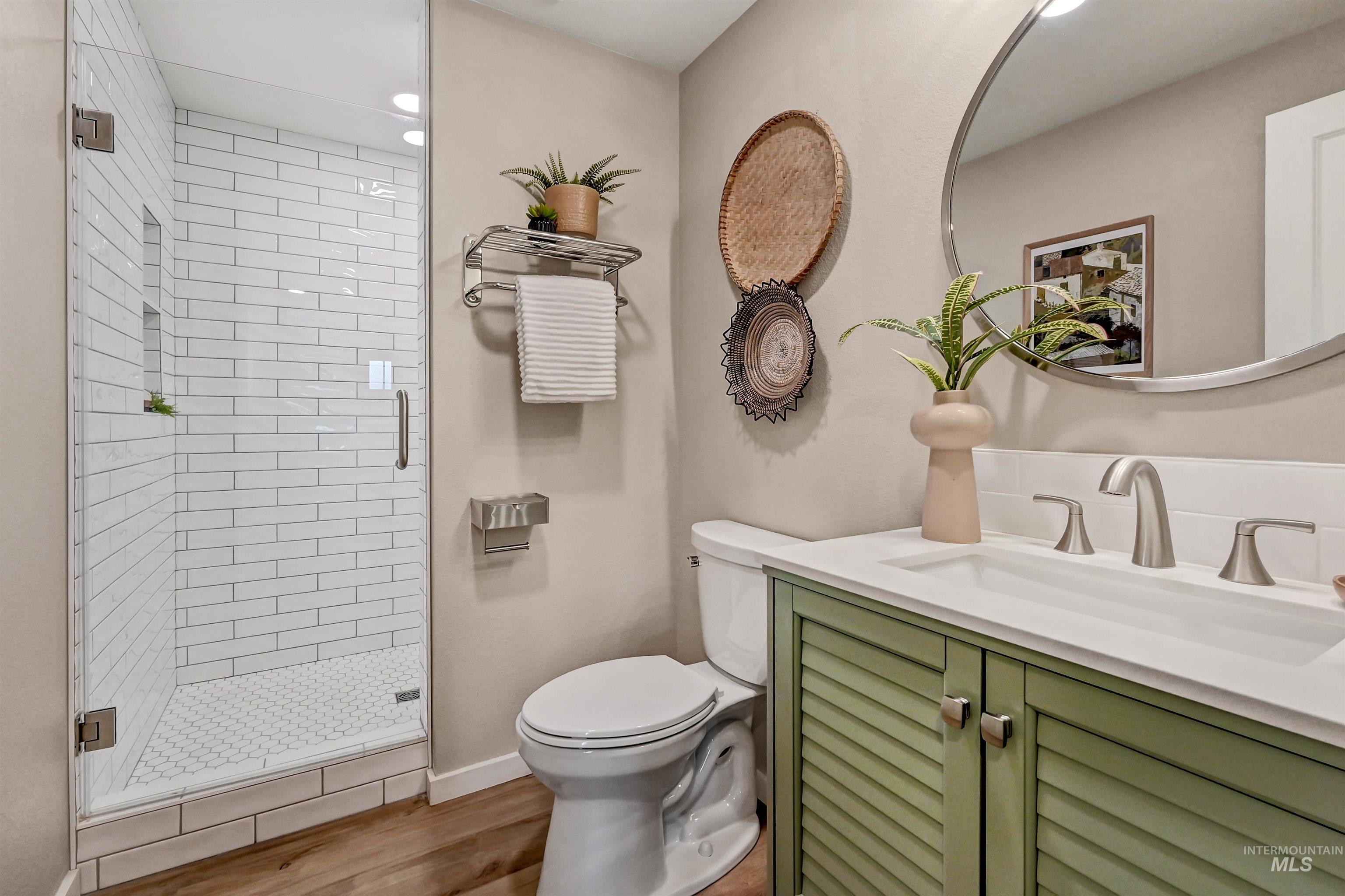 8640 W Brynwood, Boise, Idaho 83704, 5 Bedrooms, 3 Bathrooms, Residential For Sale, Price $635,000,MLS 98966977